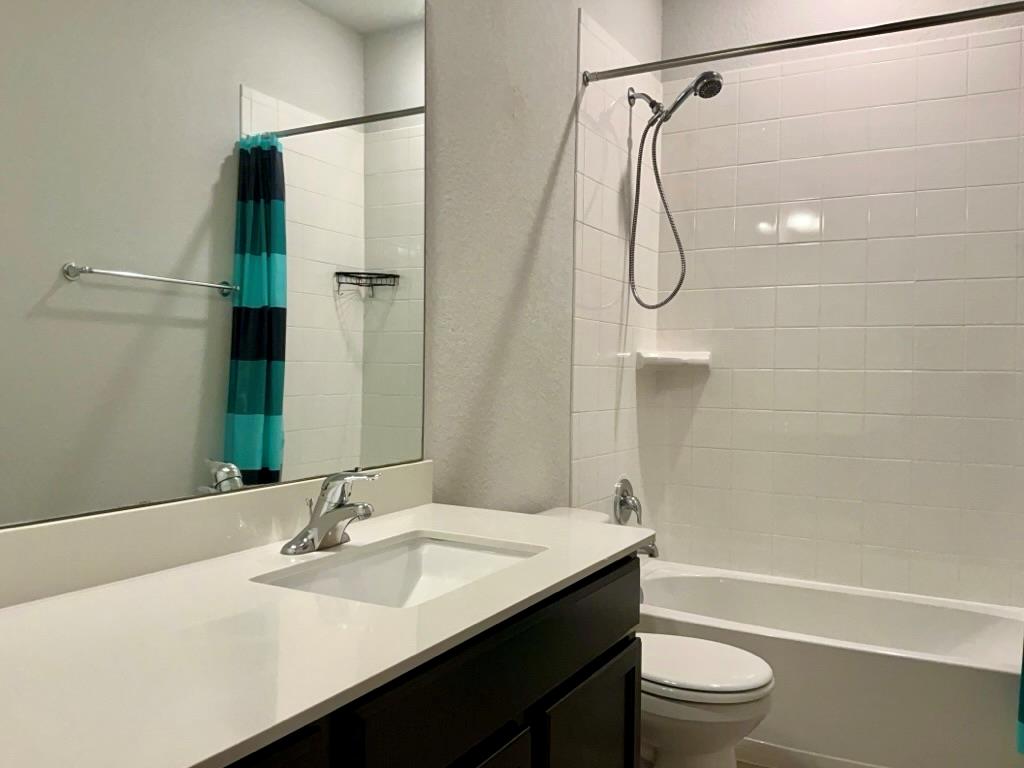 184 Beth Ann Loop, Taylor, TX 76574