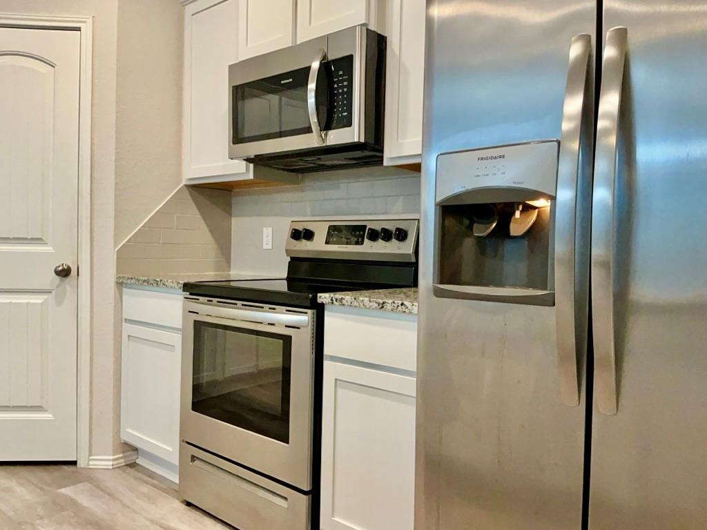 184 Beth Ann Loop, Taylor, TX 76574