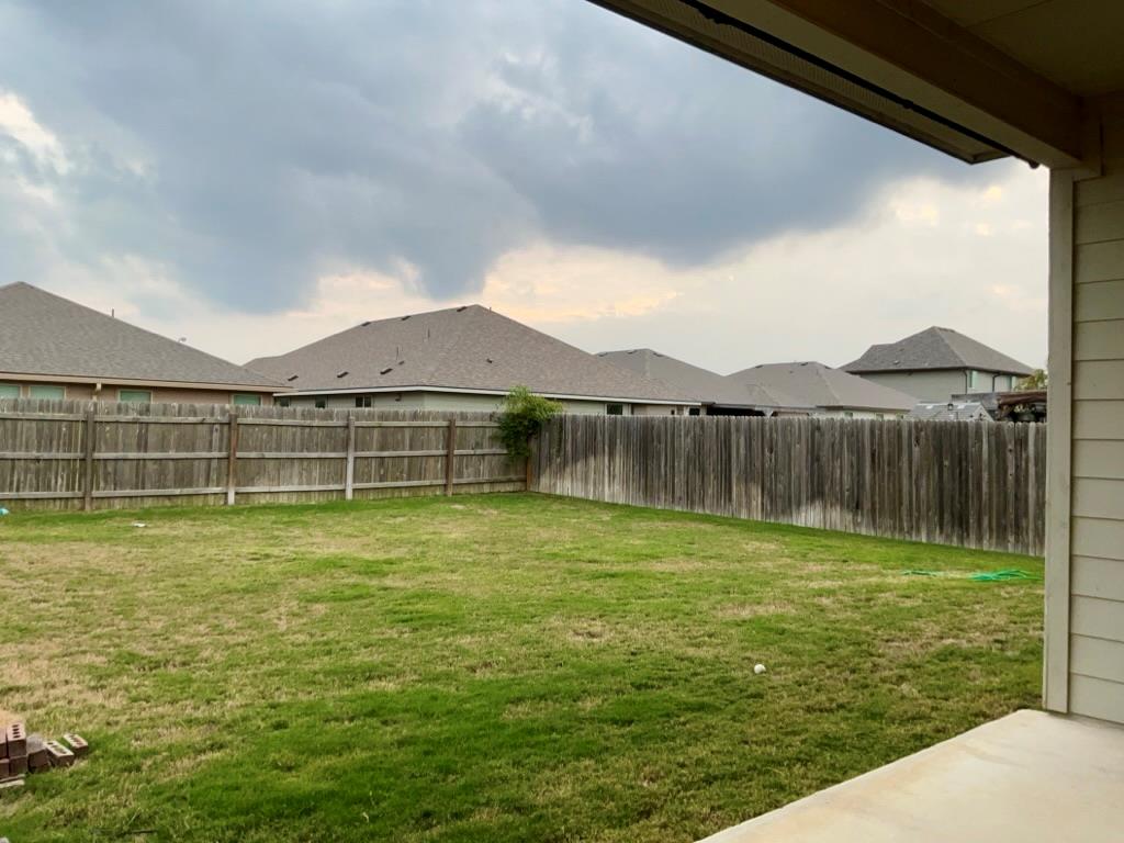 184 Beth Ann Loop, Taylor, TX 76574