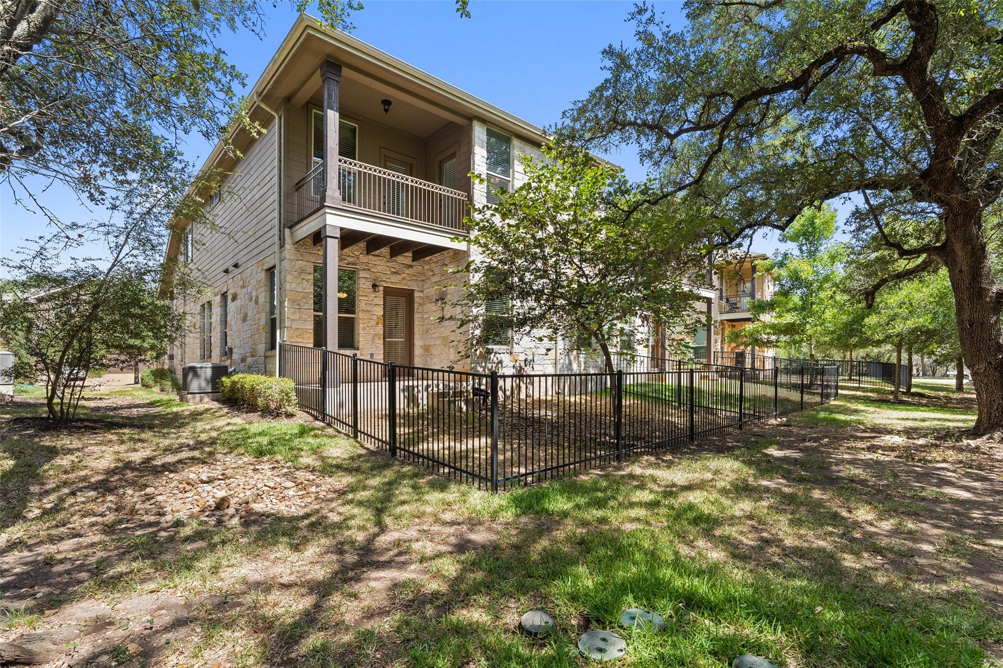 9412 Solana Vista Loop # B, Austin, TX 78750