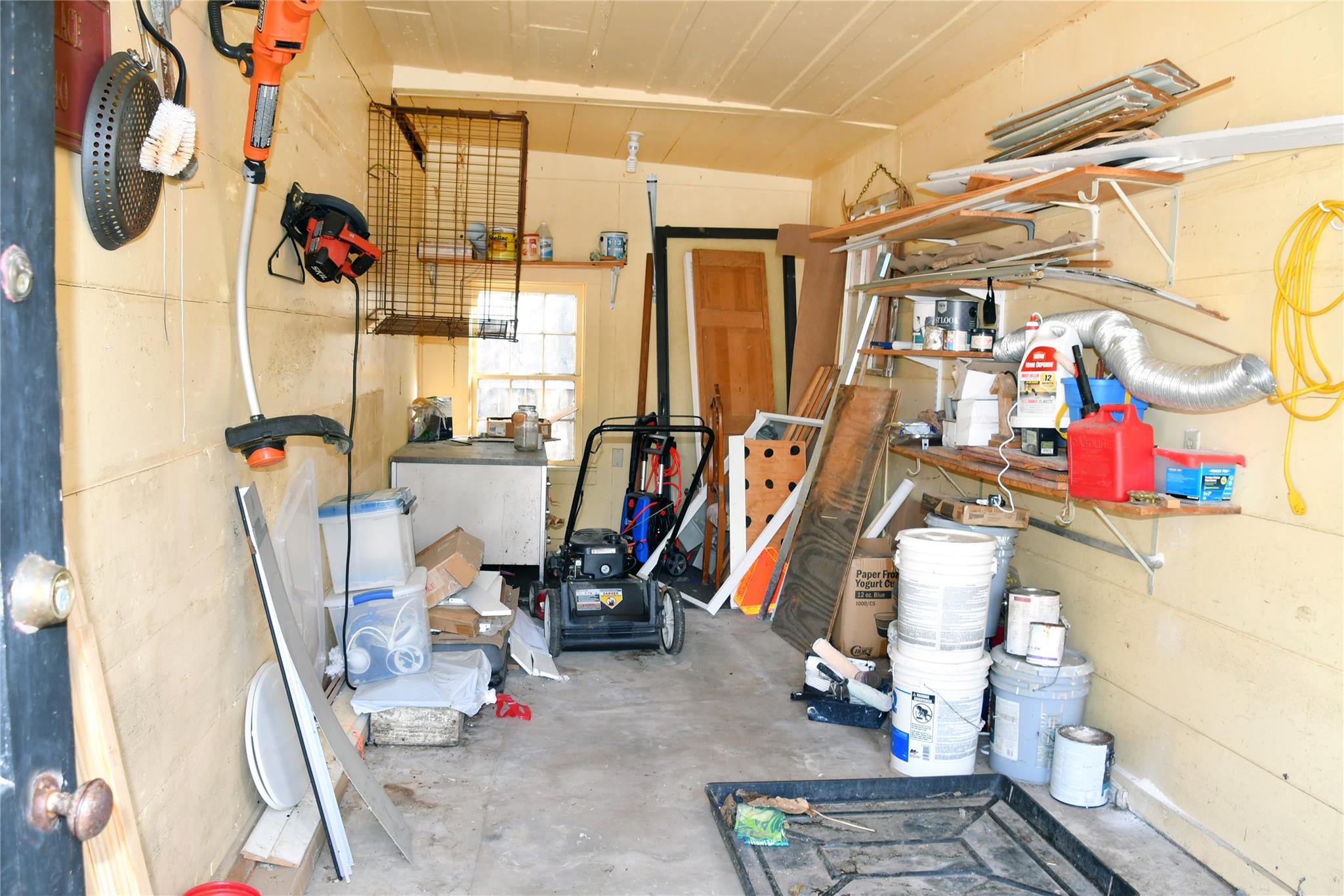 623 Walnut St, Columbus, TX 78934