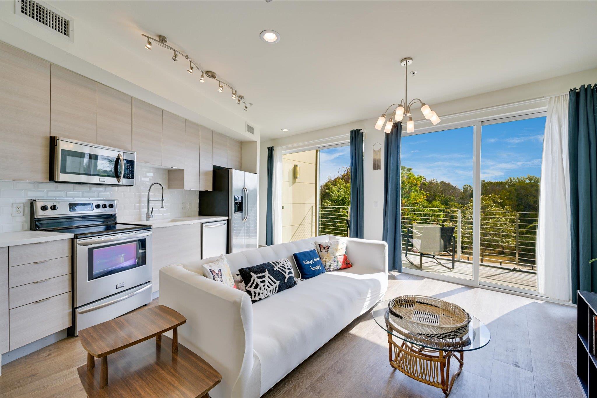 604 N Bluff Dr # 128, Austin, TX 78745