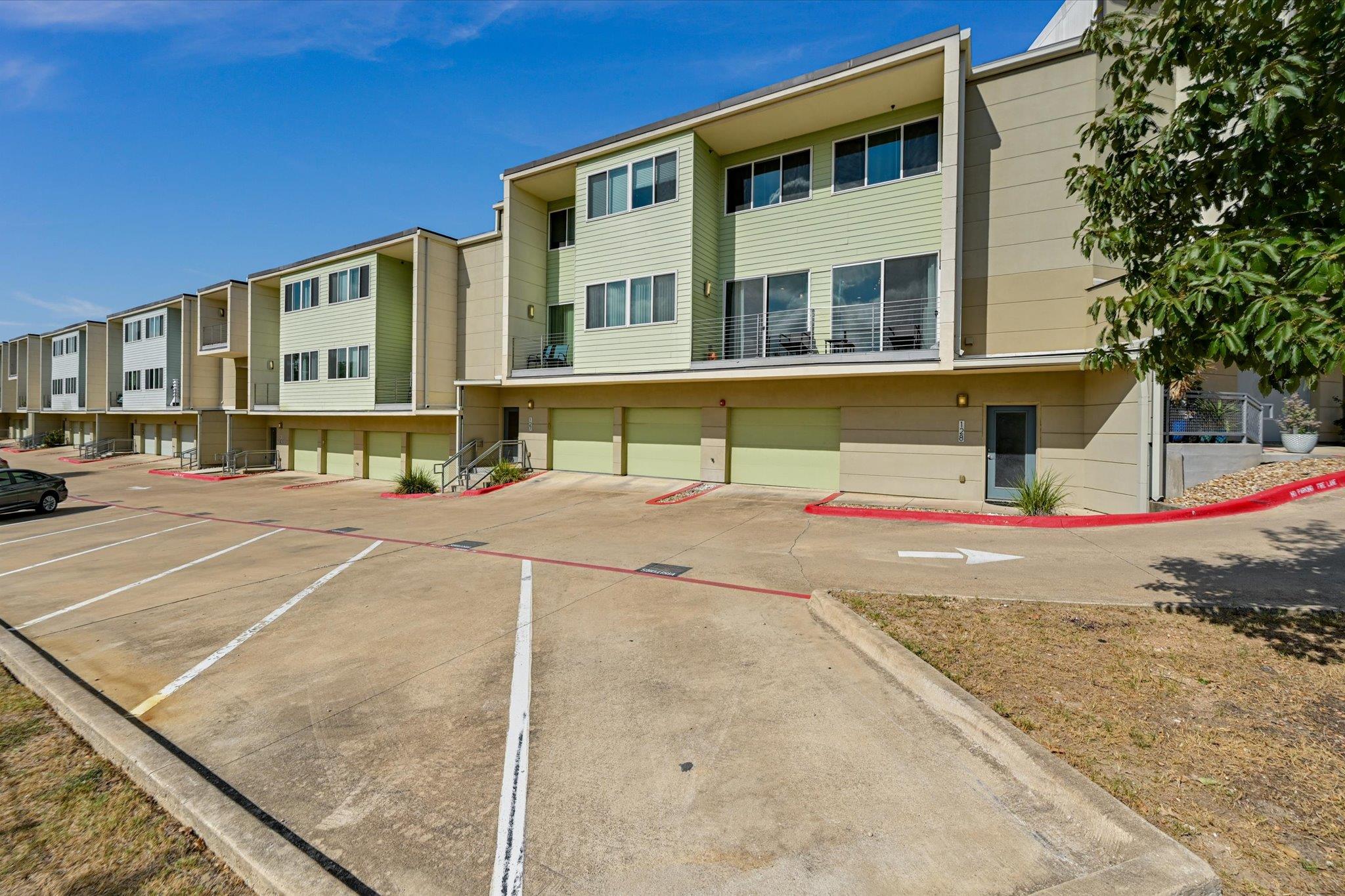 604 N Bluff Dr # 128, Austin, TX 78745