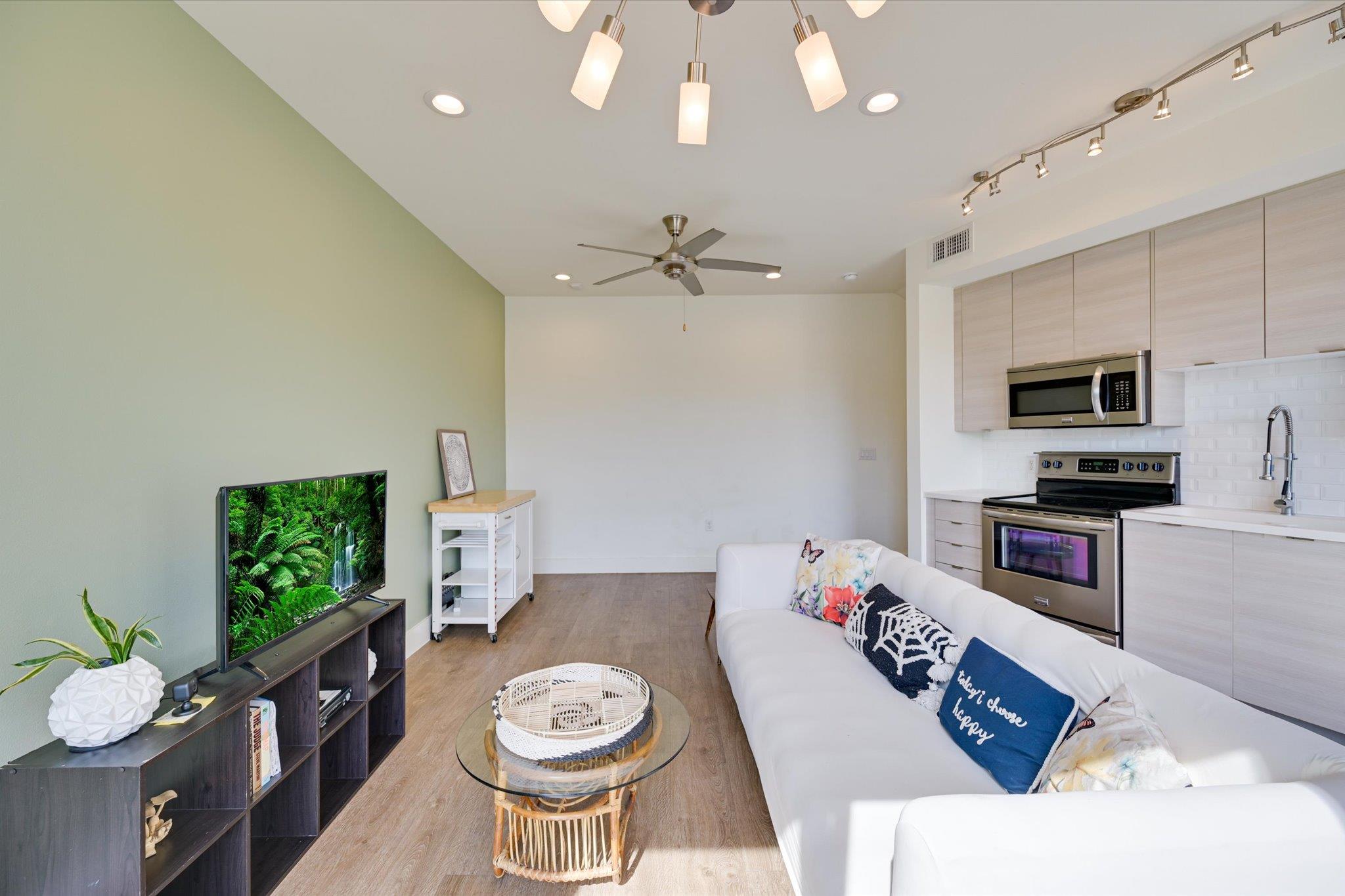 604 N Bluff Dr # 128, Austin, TX 78745