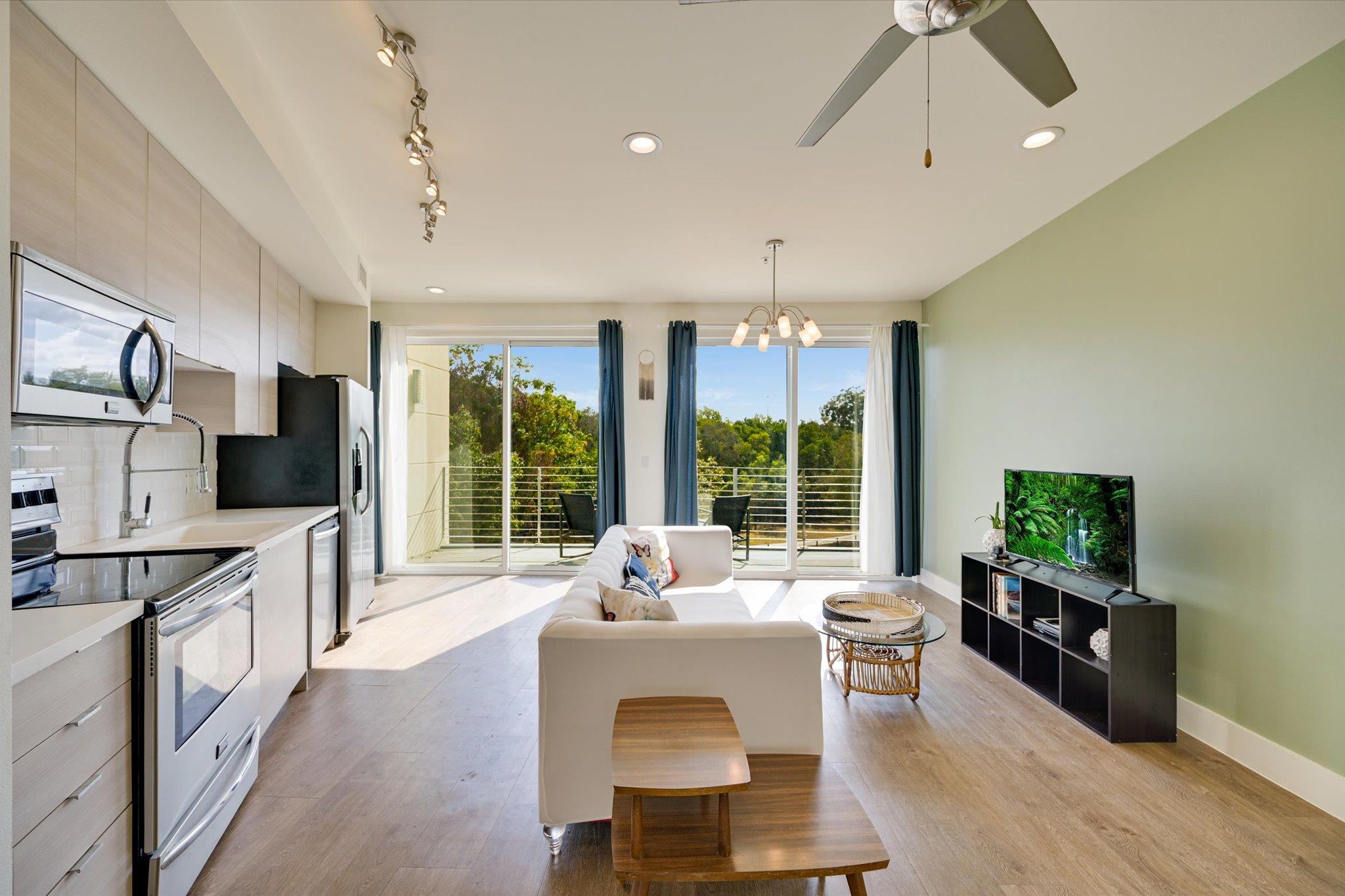 604 N Bluff Dr # 128, Austin, TX 78745