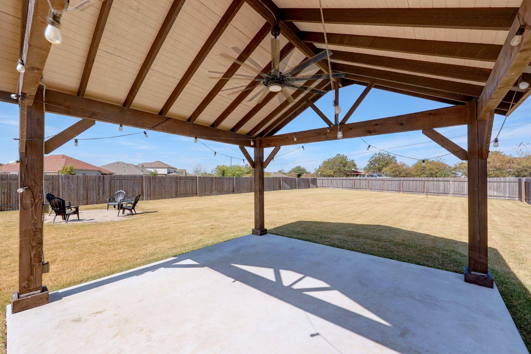 506 Hendelson Ln, Hutto, TX 78634