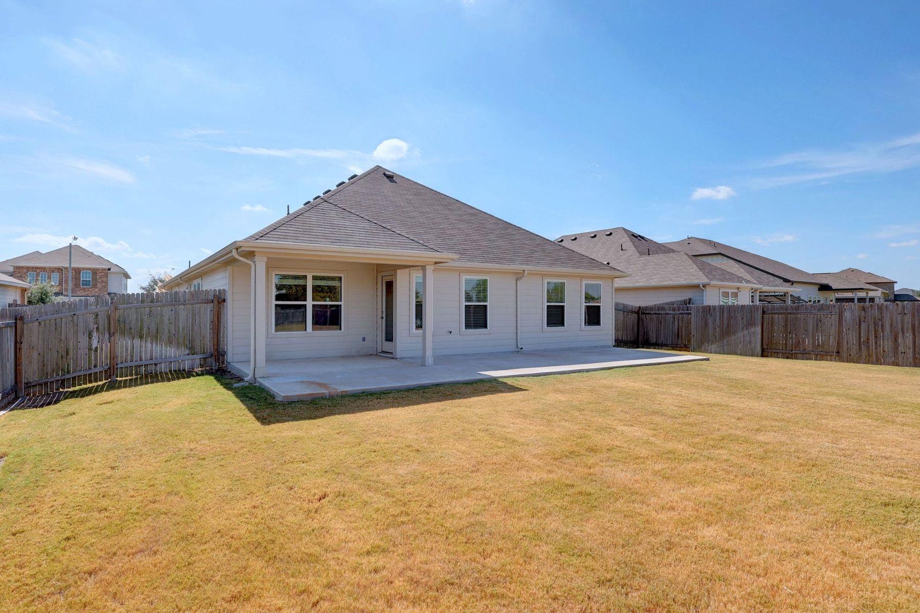 506 Hendelson Ln, Hutto, TX 78634
