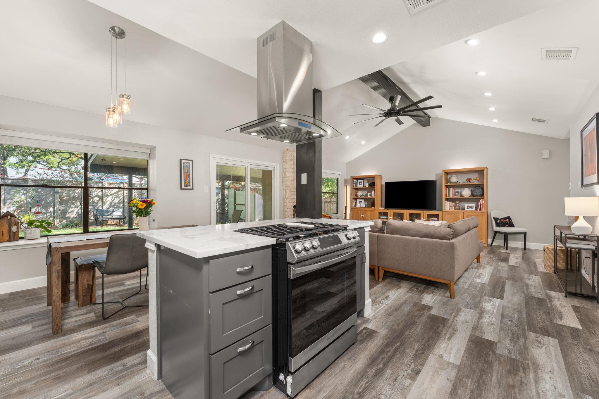 12703 Timberside Dr, Austin, TX 78727