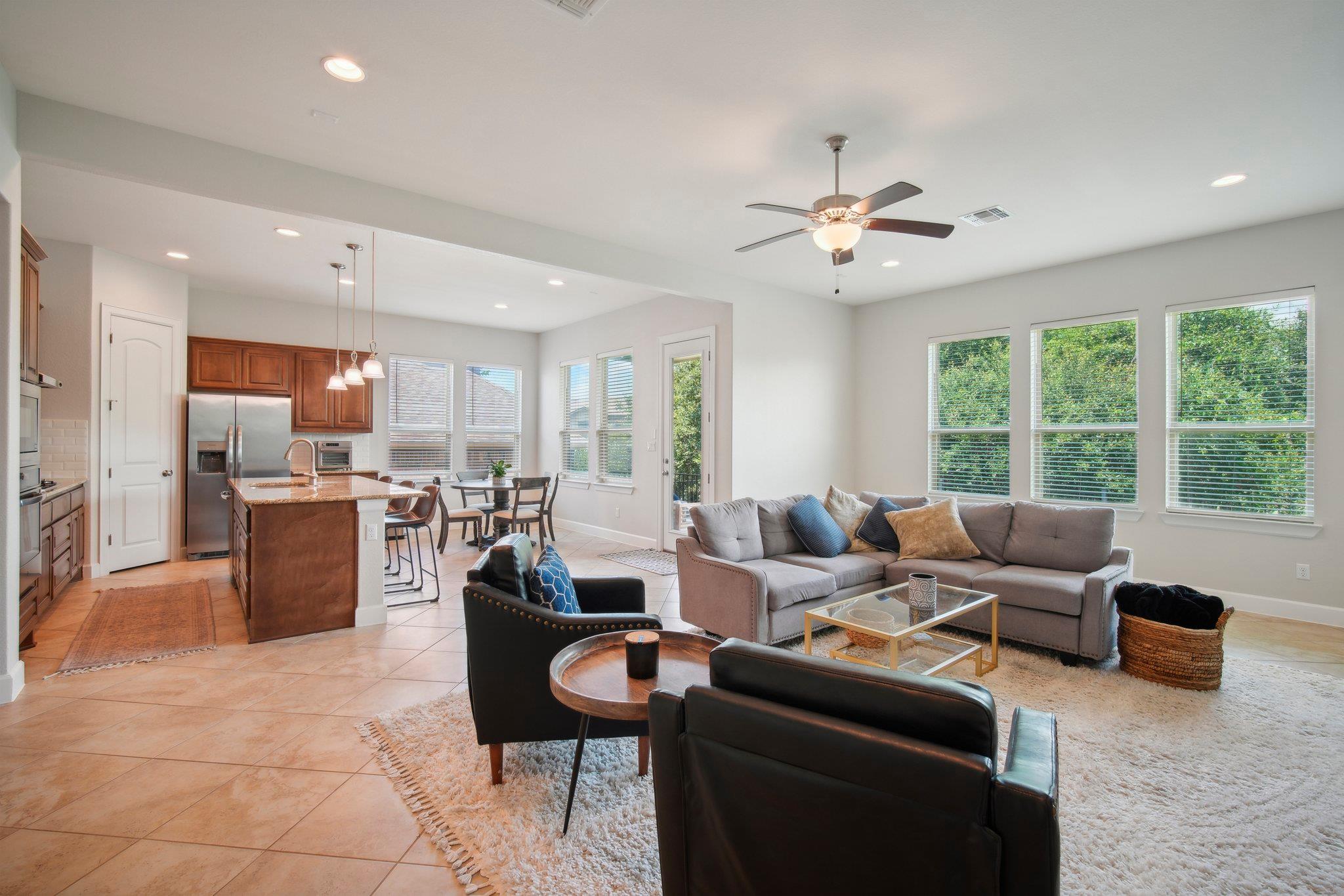 134 Summer Square Dr, Austin, TX 78737