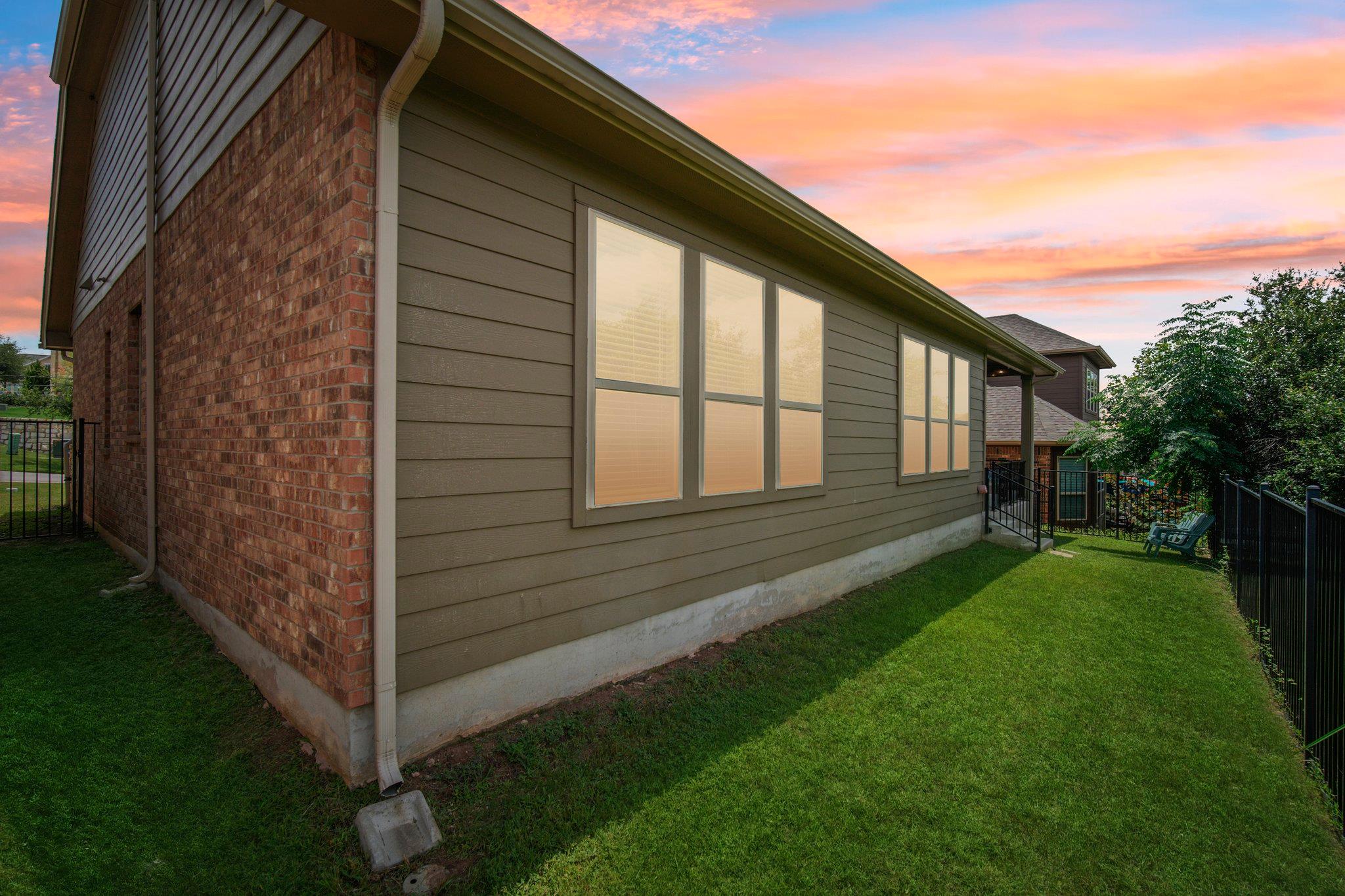 134 Summer Square Dr, Austin, TX 78737