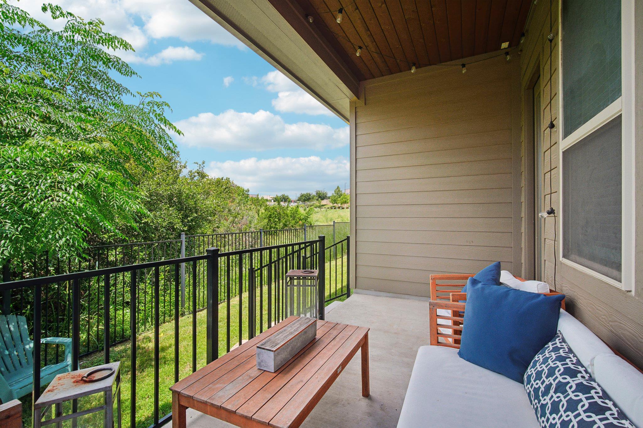 134 Summer Square Dr, Austin, TX 78737