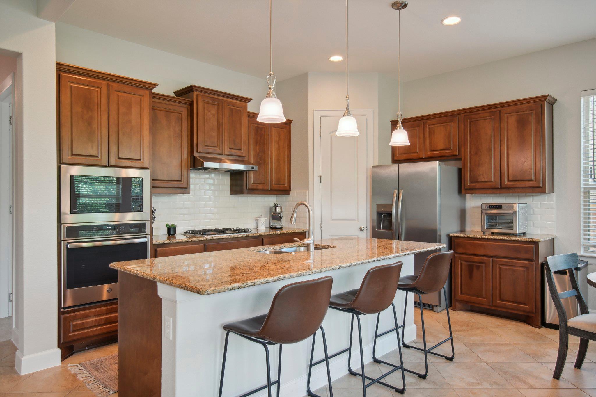 134 Summer Square Dr, Austin, TX 78737