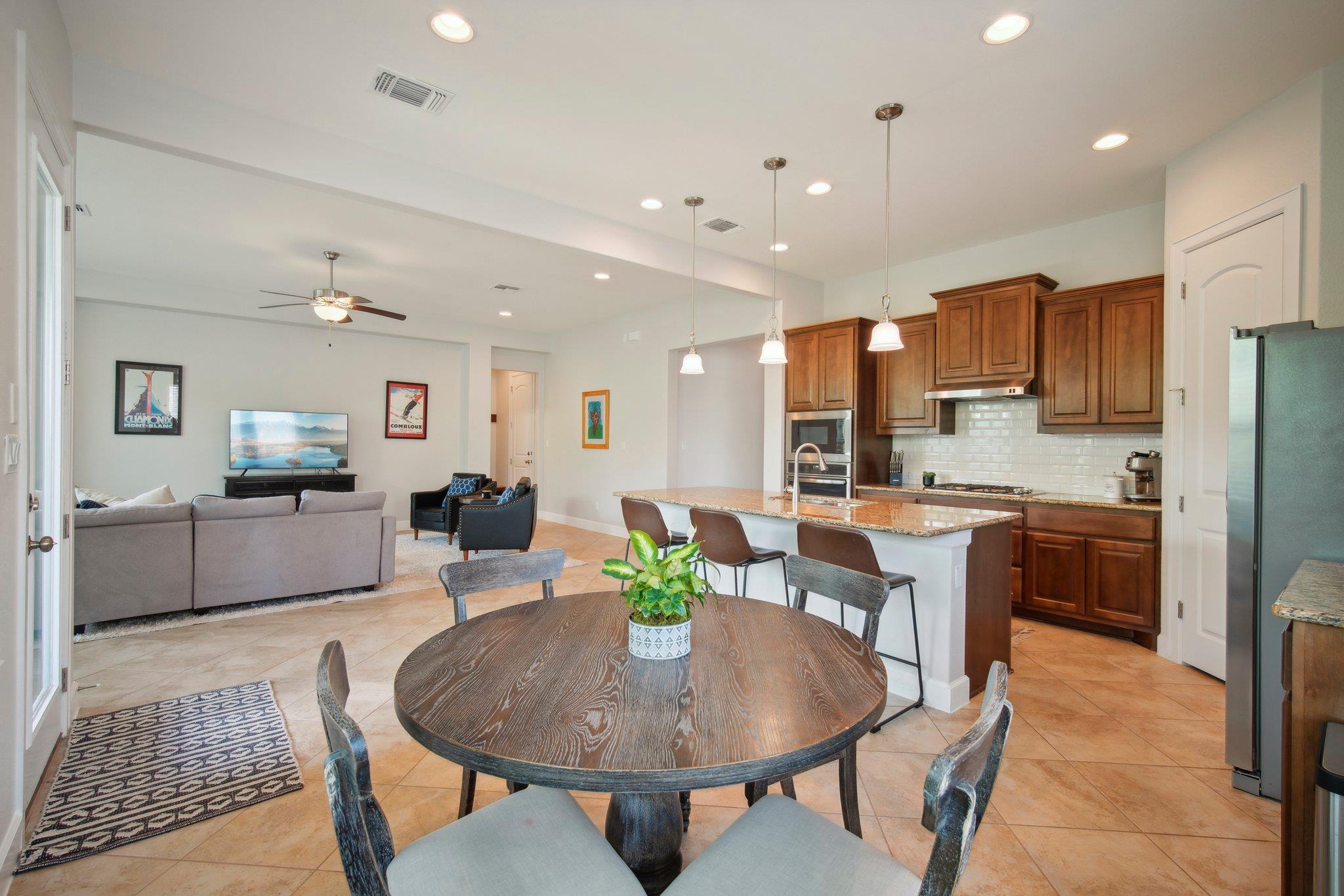 134 Summer Square Dr, Austin, TX 78737