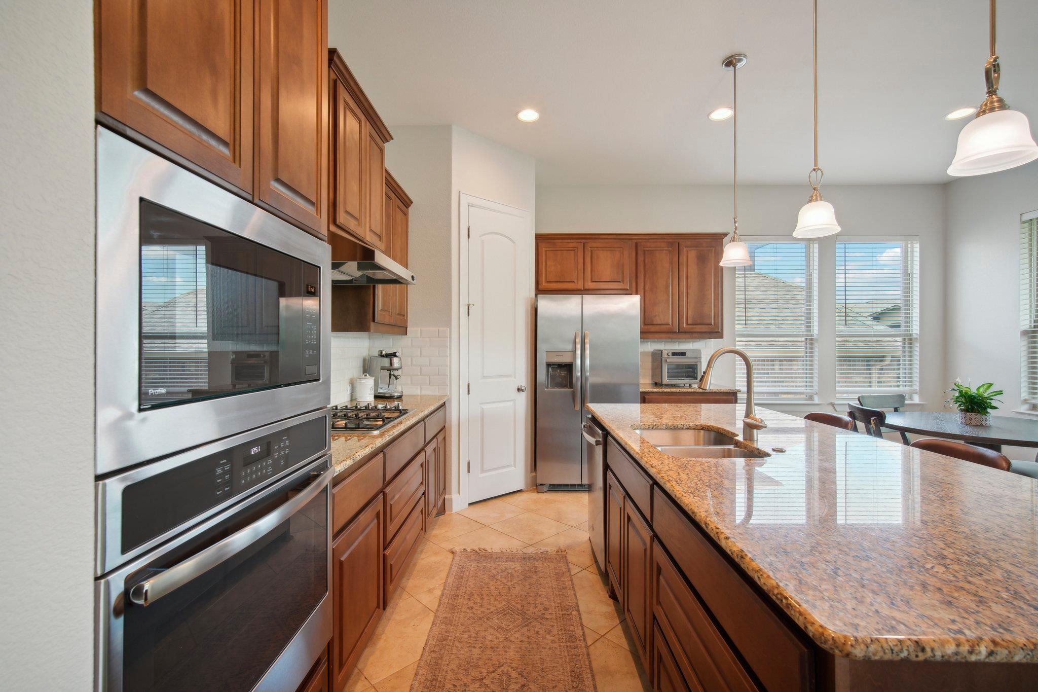 134 Summer Square Dr, Austin, TX 78737