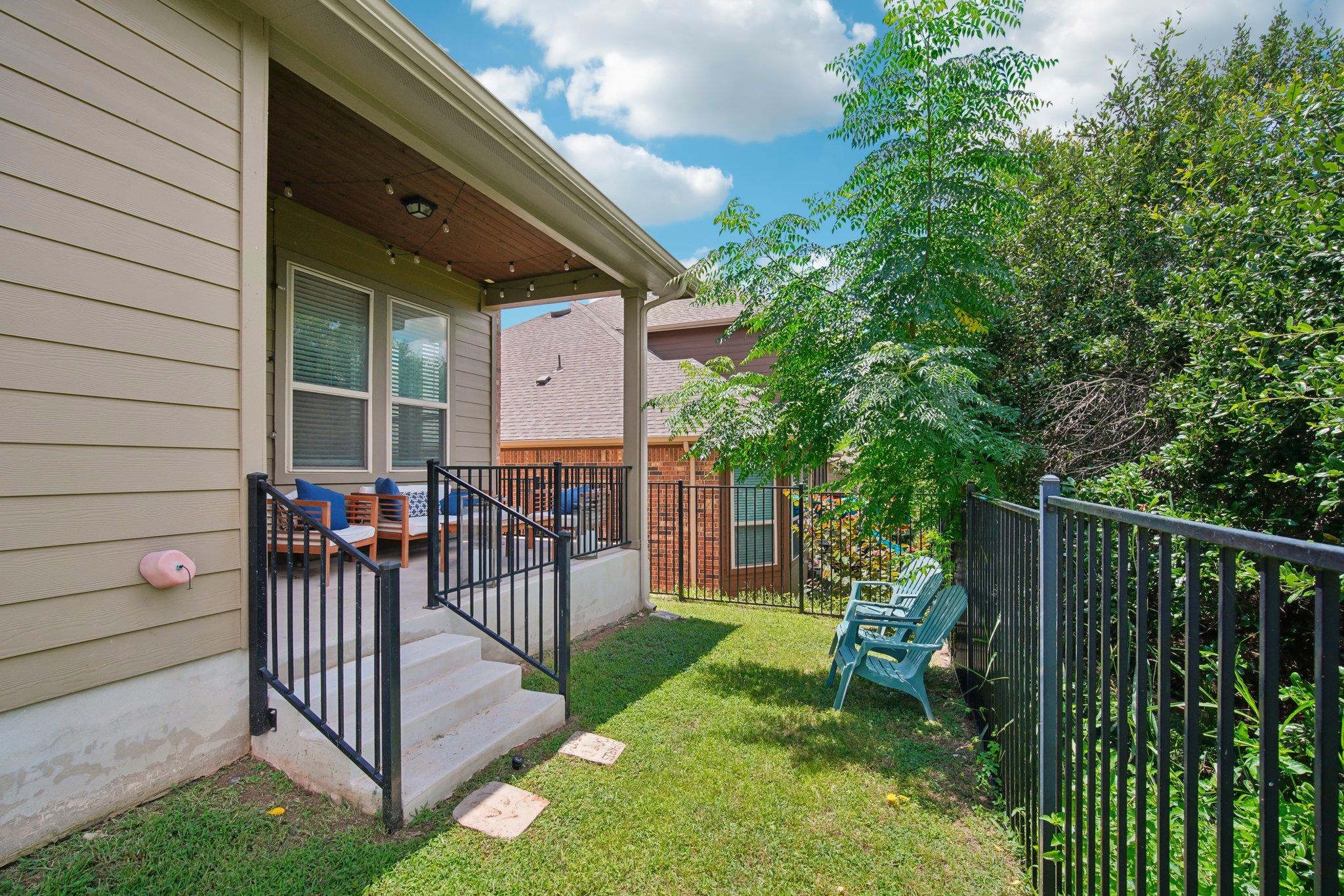 134 Summer Square Dr, Austin, TX 78737