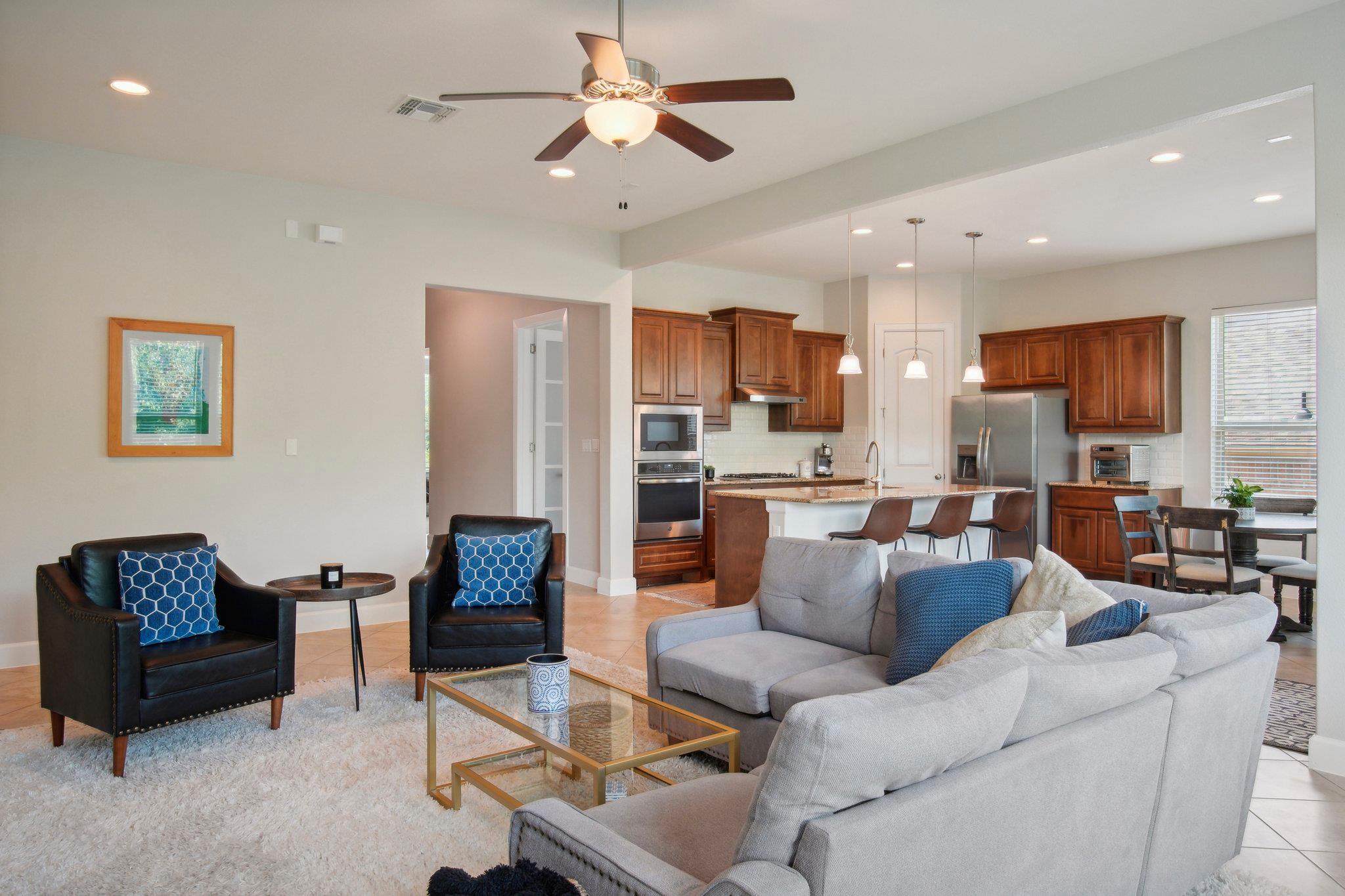 134 Summer Square Dr, Austin, TX 78737