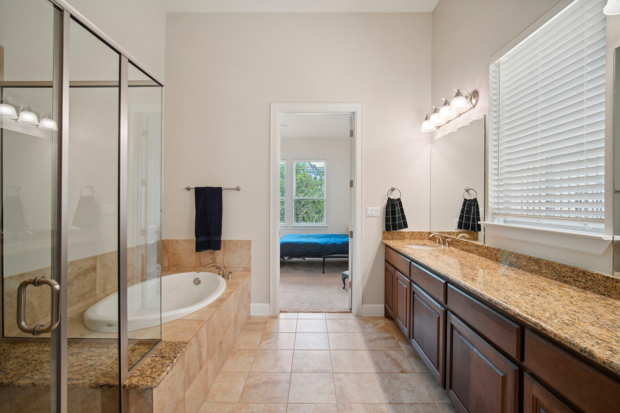 134 Summer Square Dr, Austin, TX 78737