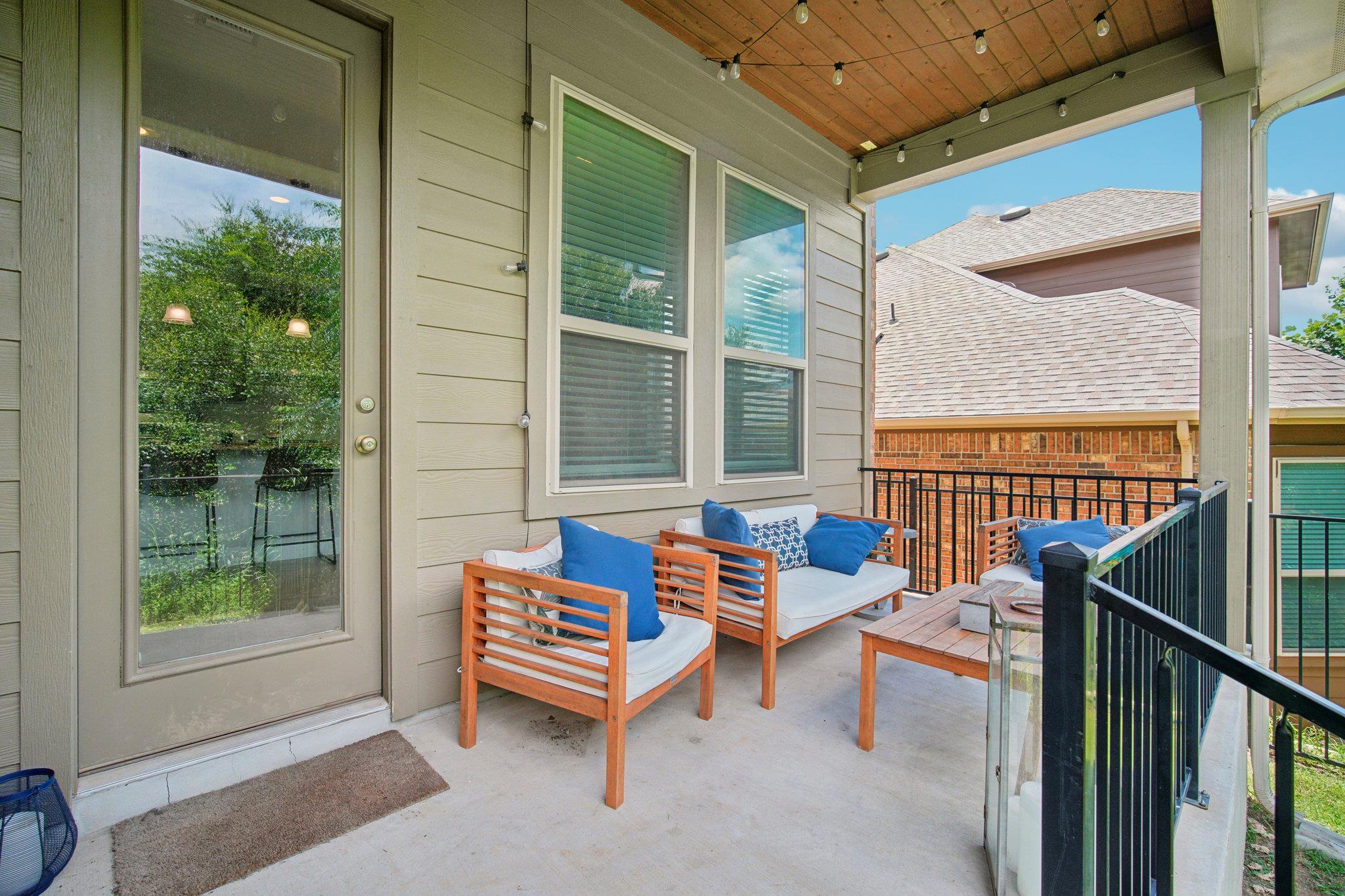 134 Summer Square Dr, Austin, TX 78737