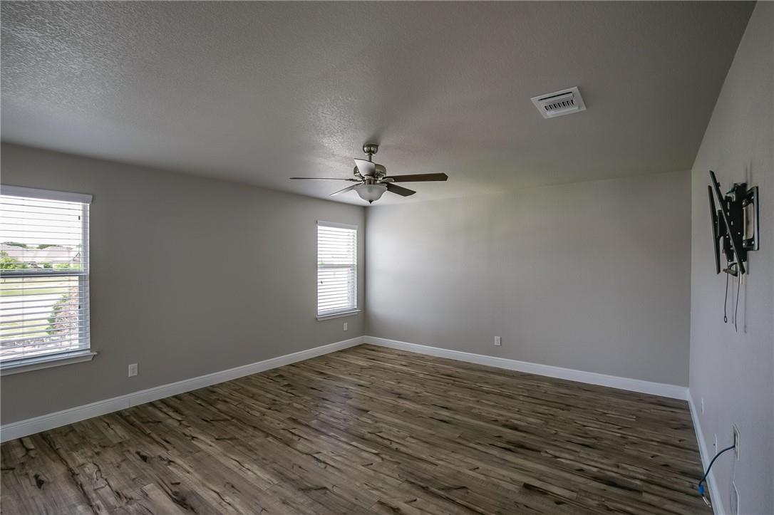 1657 Bovina Dr, Leander, TX 78641