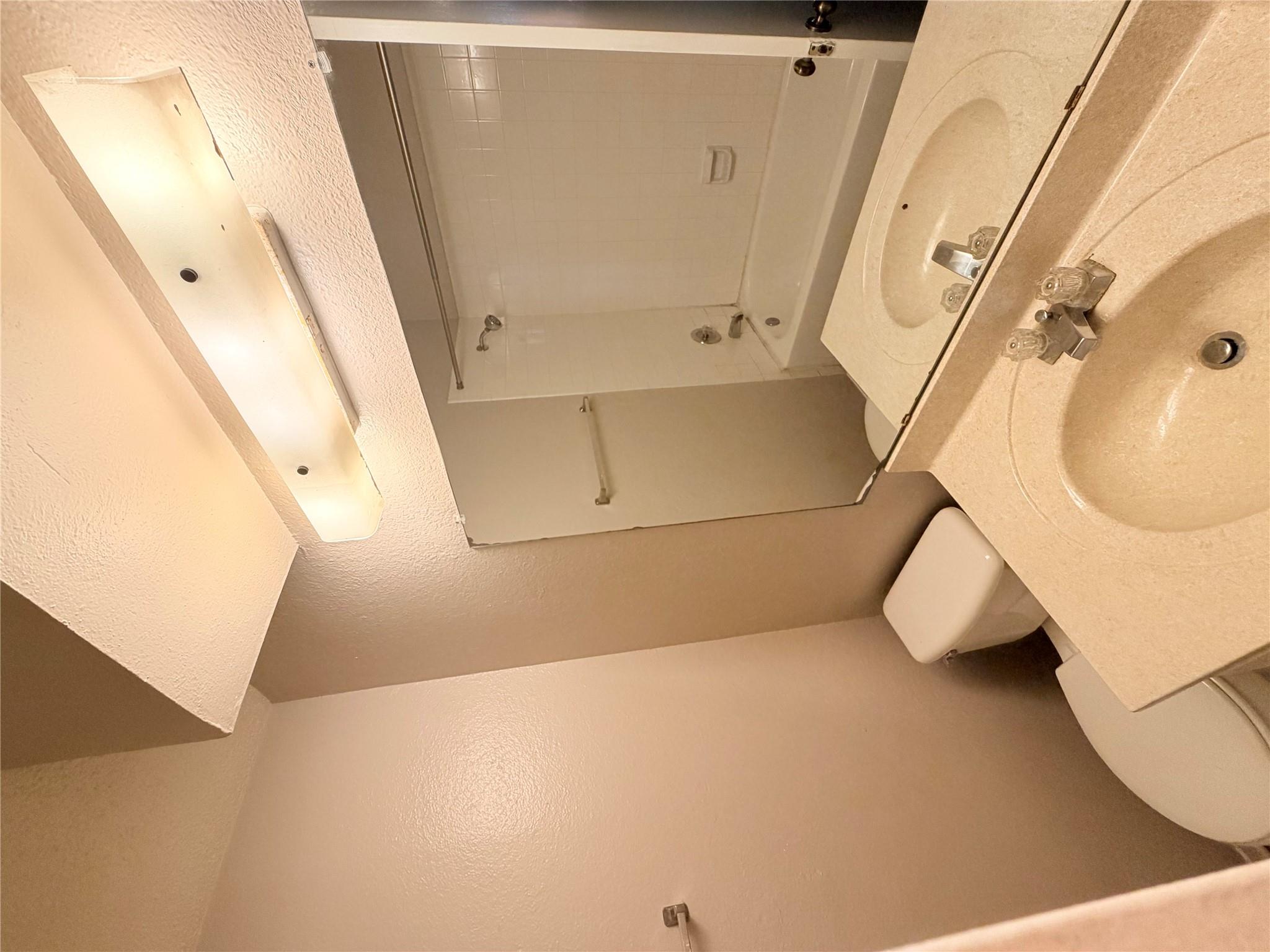 12800 Tomanet Trl # B, Austin, TX 78727