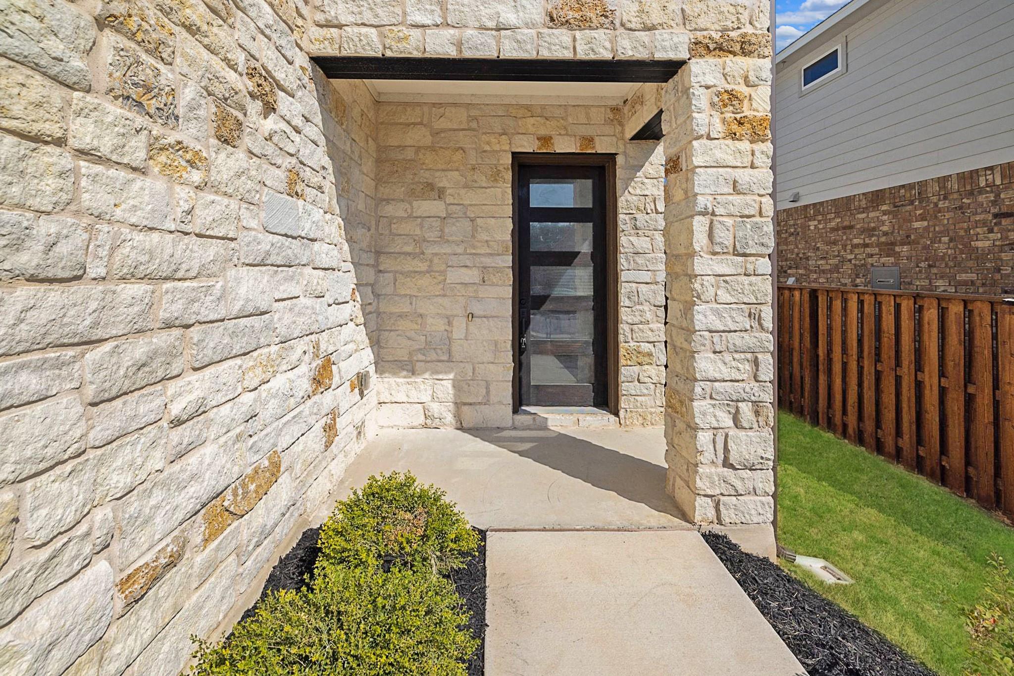 1413 Kneehigh Ln, Georgetown, TX 78633