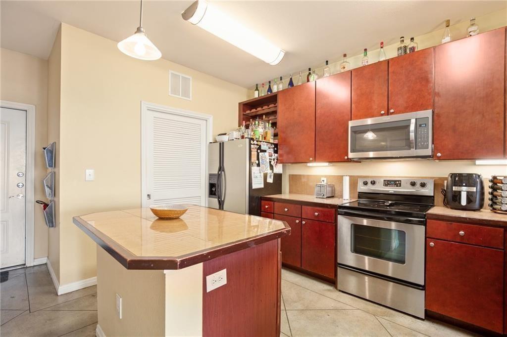 2505 San Gabriel St # 402, Austin, TX 78705