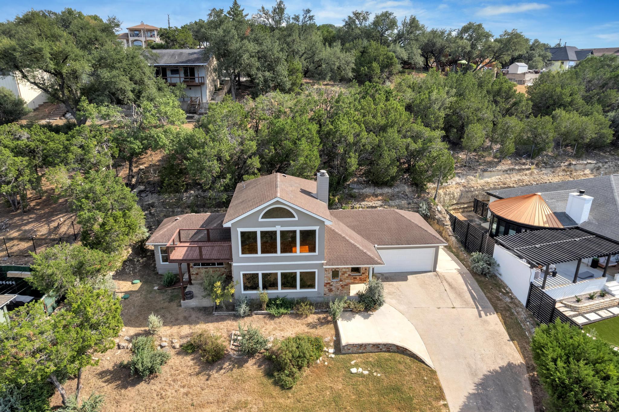 403 Rogart Dr, Spicewood, TX 78669