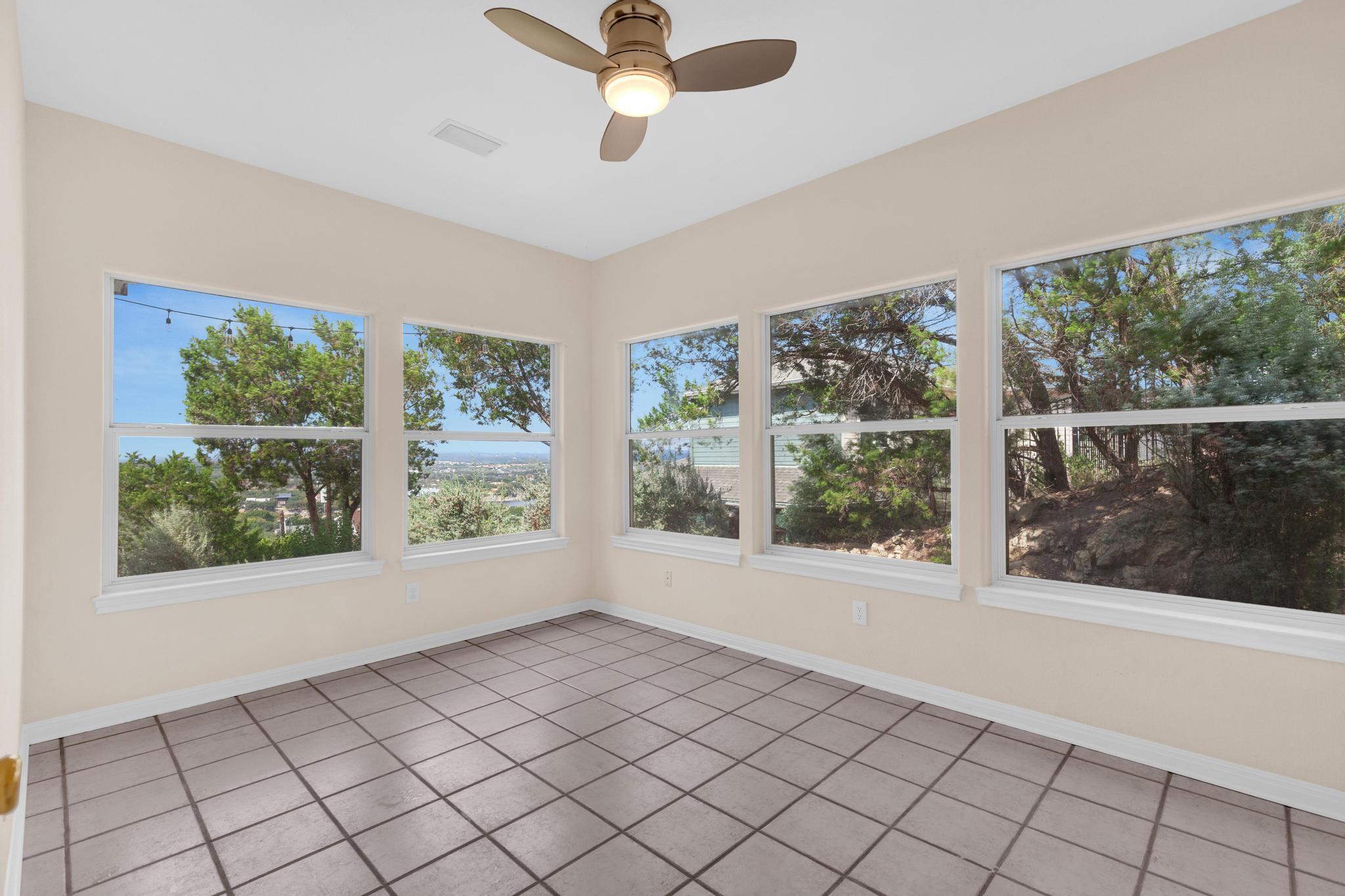 403 Rogart Dr, Spicewood, TX 78669