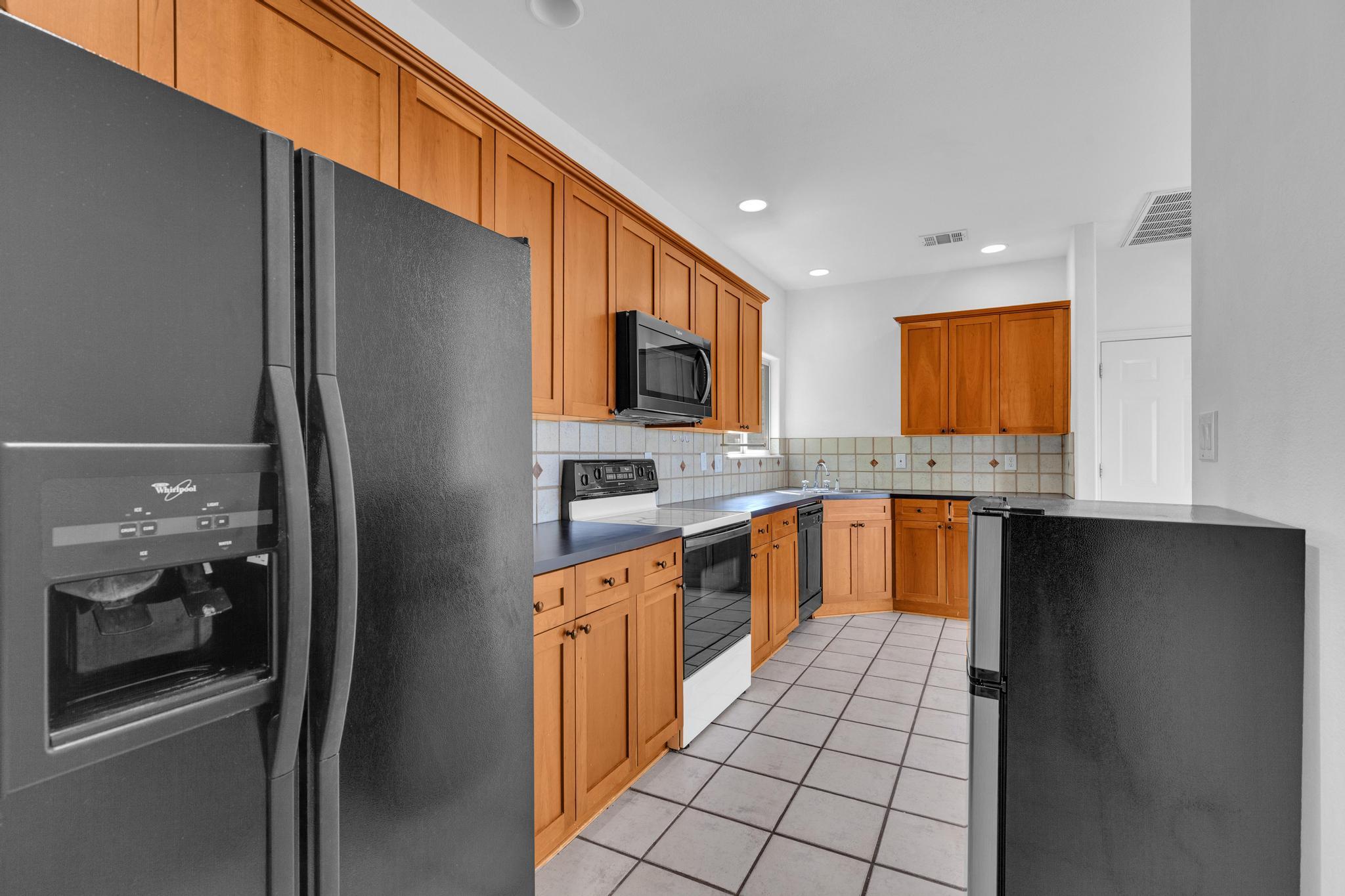 403 Rogart Dr, Spicewood, TX 78669