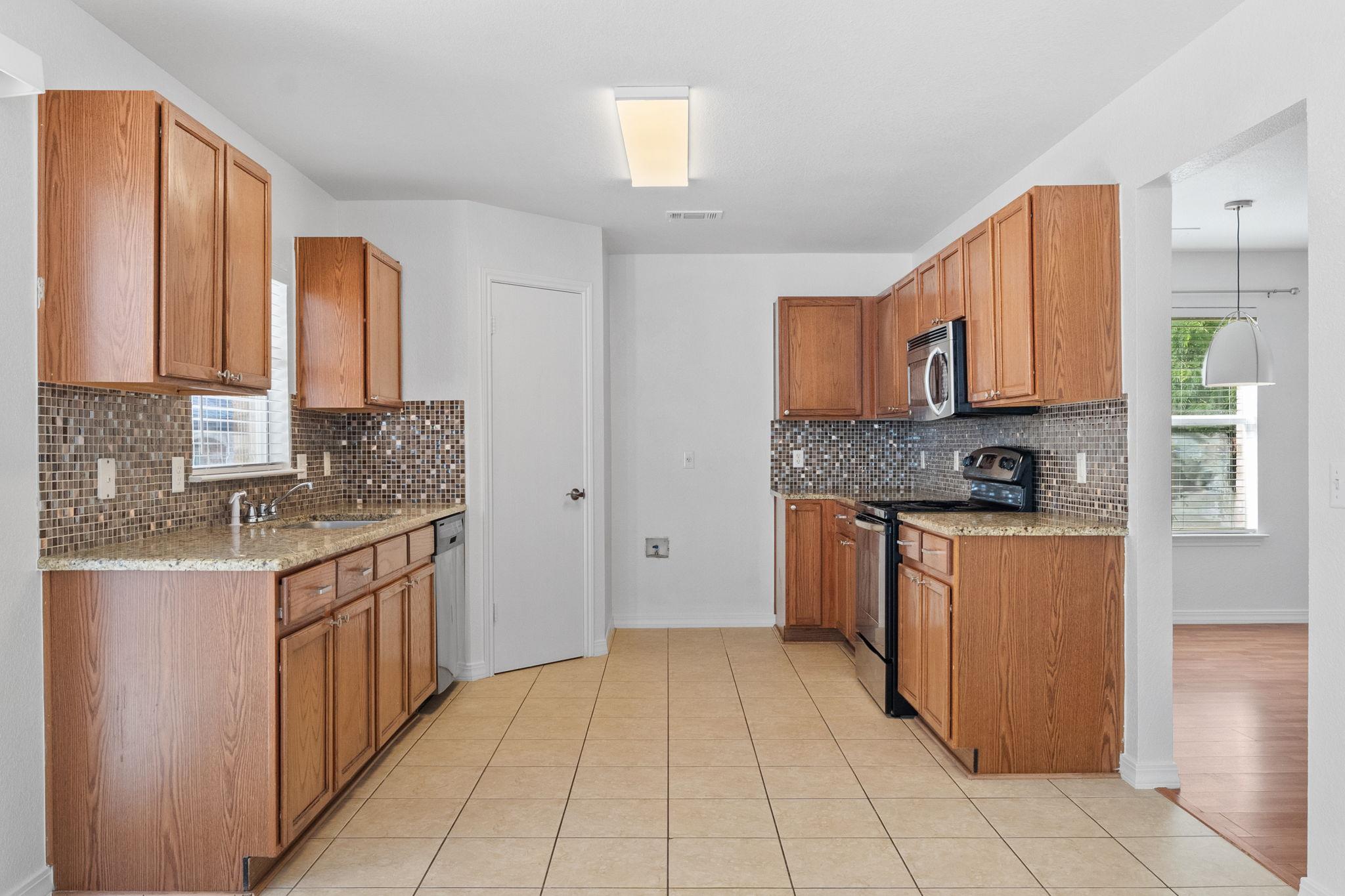 905 Rocking Spur Cv, Pflugerville, TX 78660