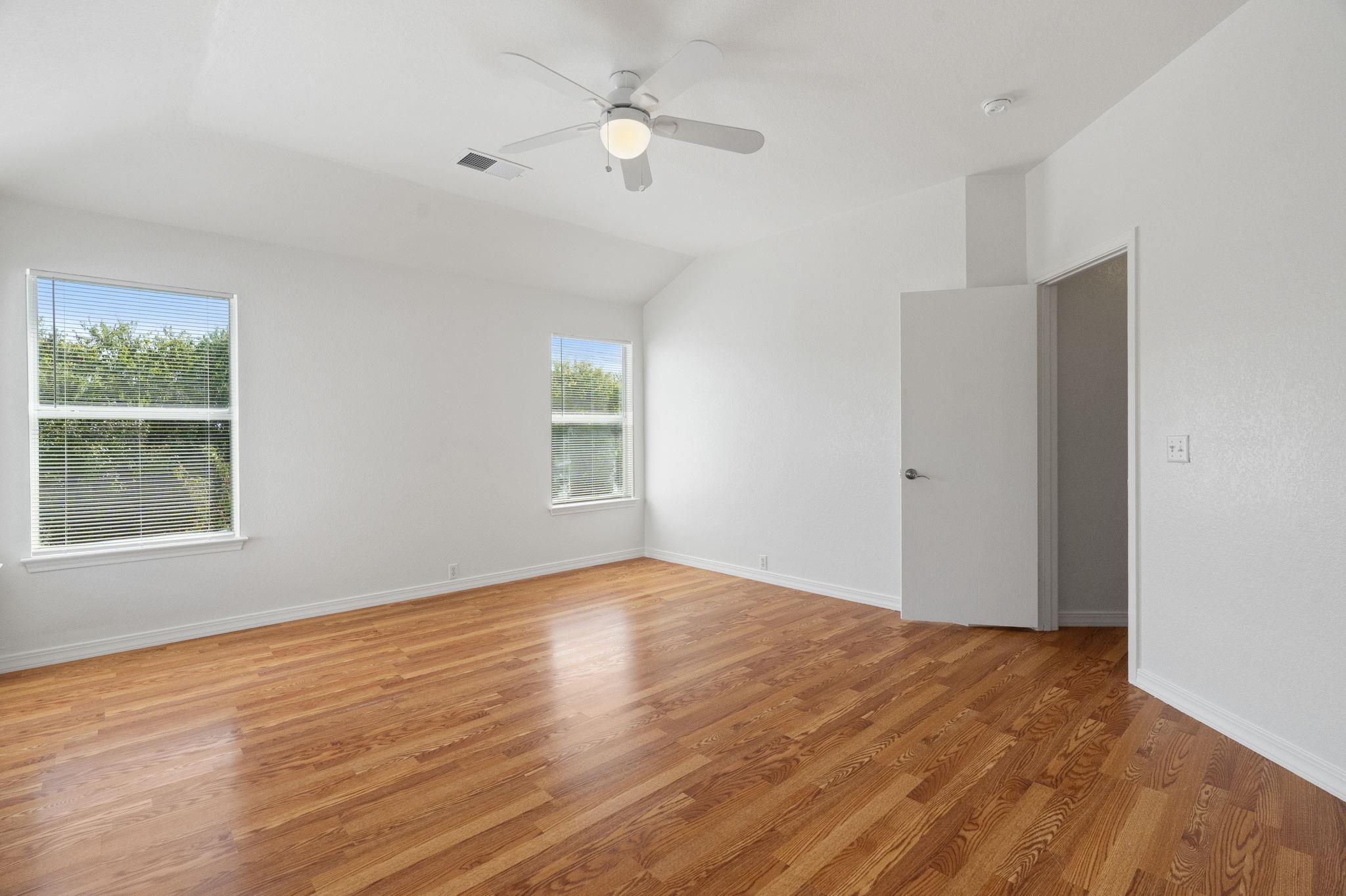 905 Rocking Spur Cv, Pflugerville, TX 78660