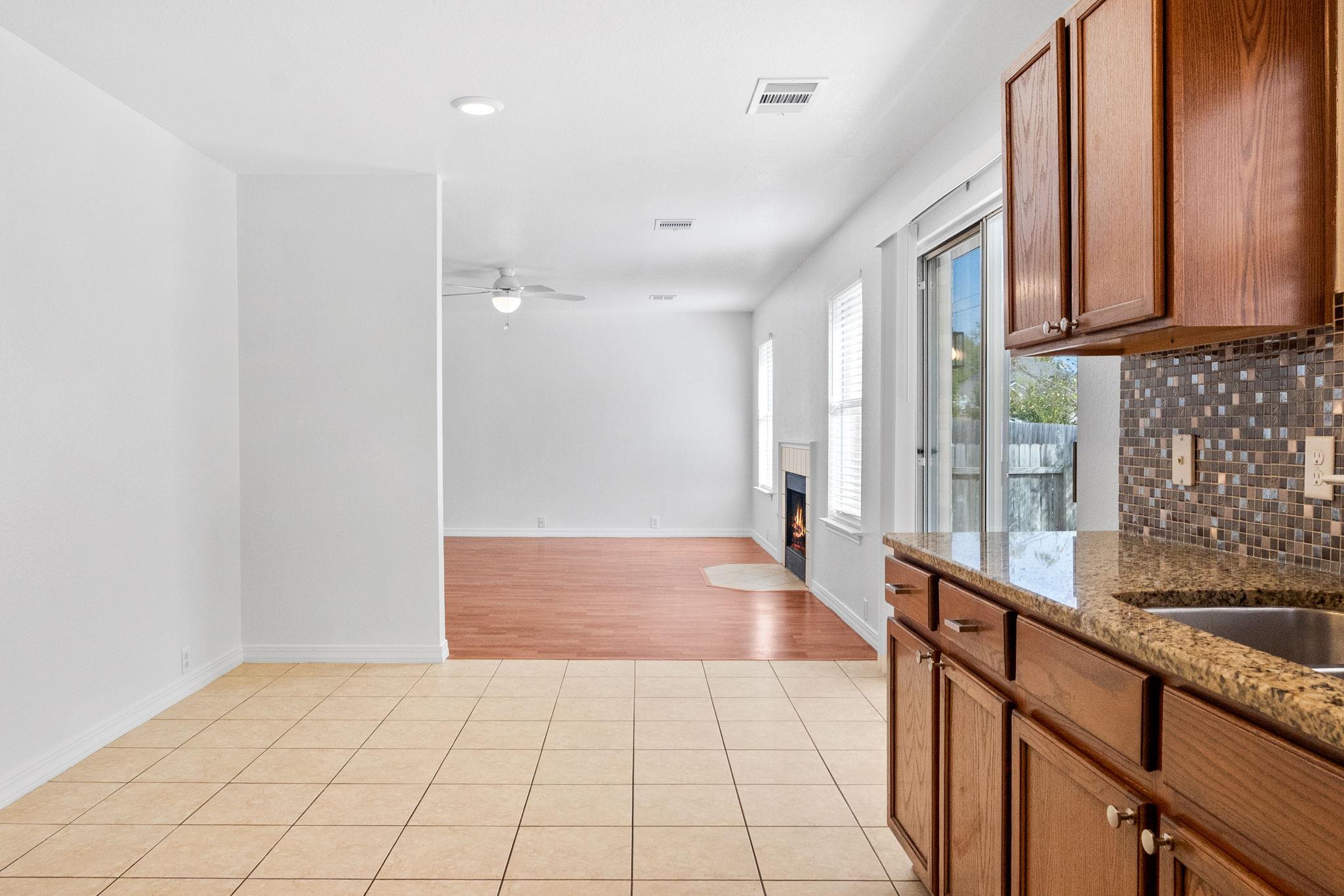 905 Rocking Spur Cv, Pflugerville, TX 78660