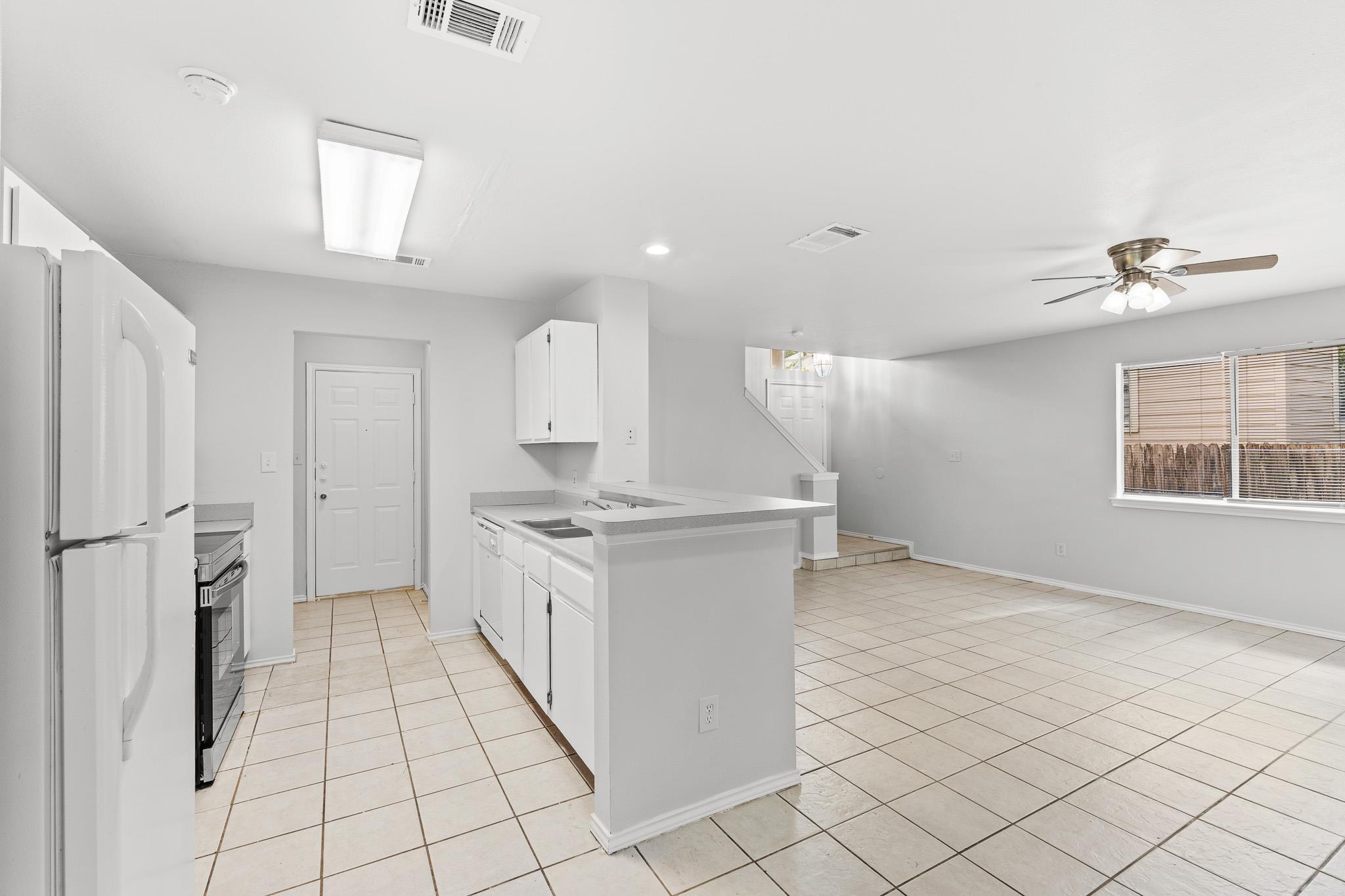 840 Sagewood Trl, San Marcos, TX 78666