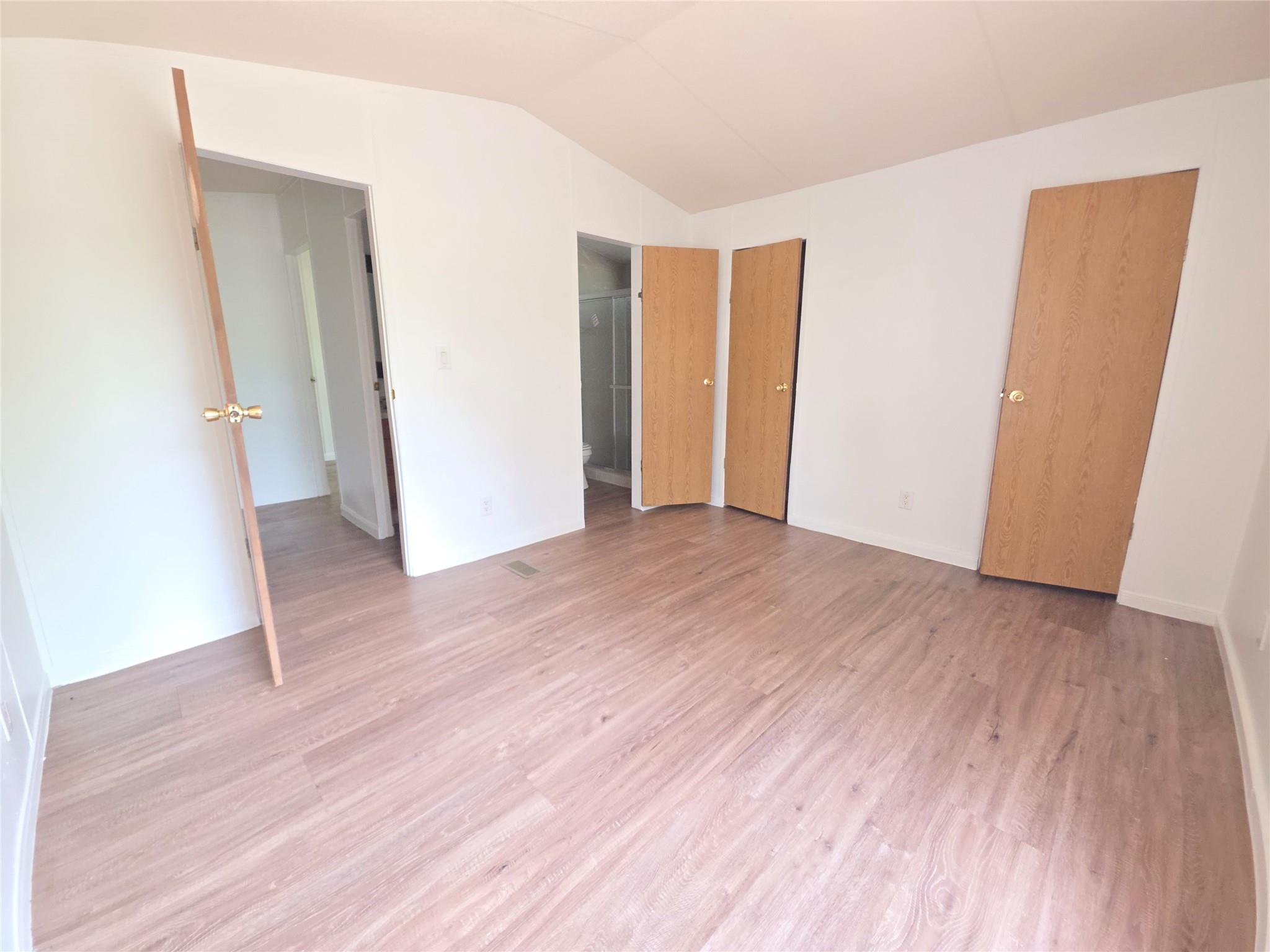 184 Oak Forest Ct, Cedar Creek, TX 78612