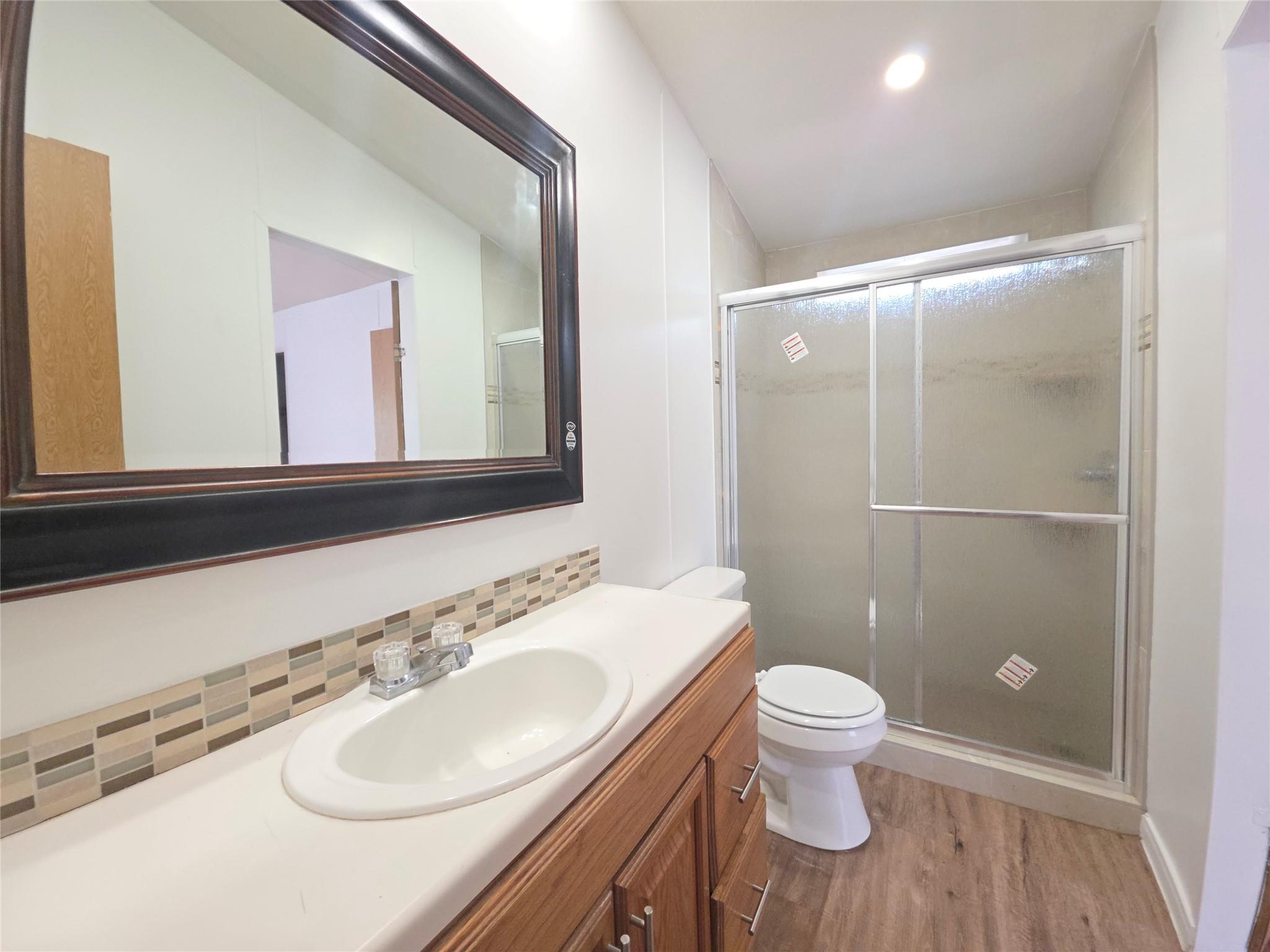 184 Oak Forest Ct, Cedar Creek, TX 78612