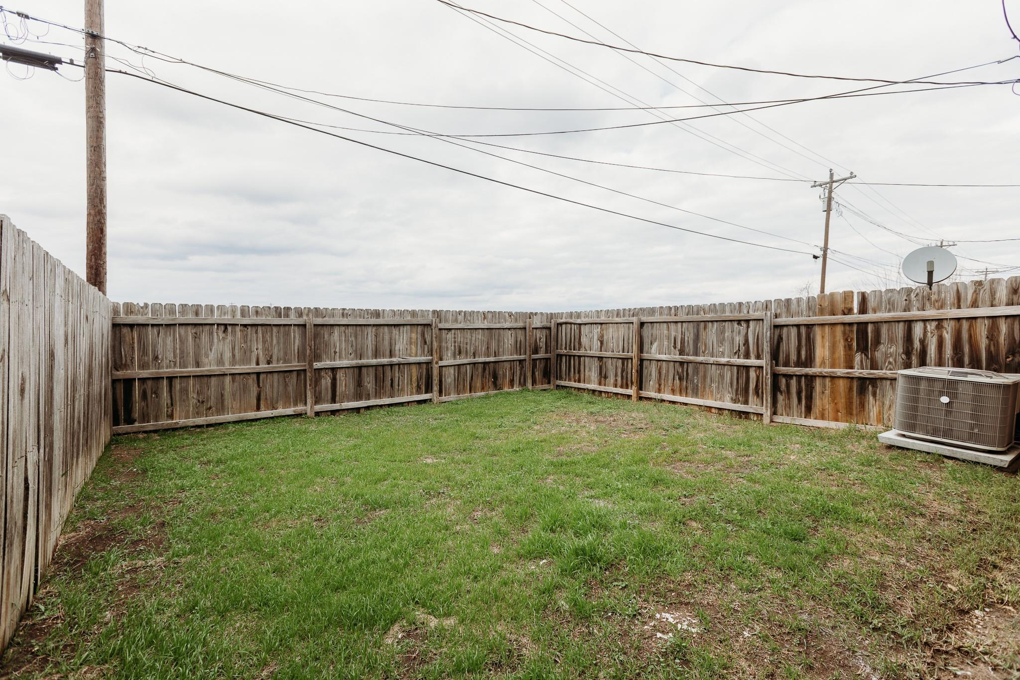 212 Sandstone Dr # H, Jarrell, TX 76537