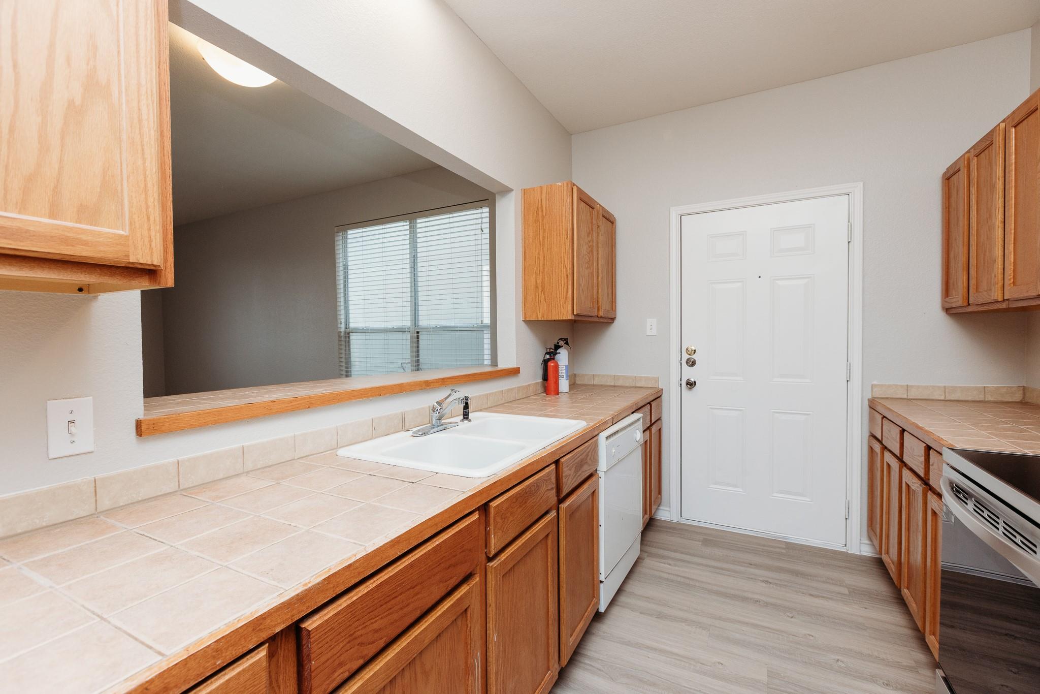 212 Sandstone Dr # H, Jarrell, TX 76537