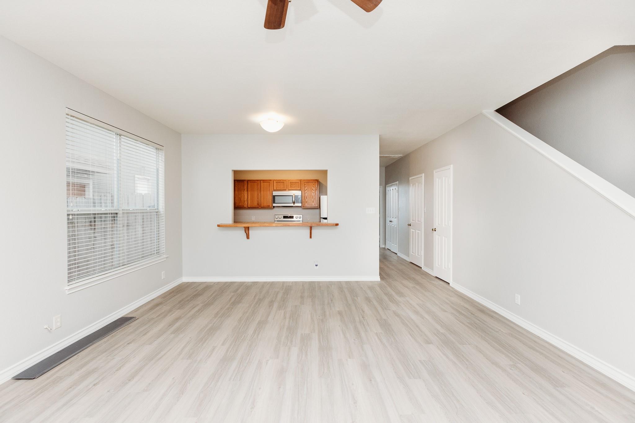 212 Sandstone Dr # H, Jarrell, TX 76537