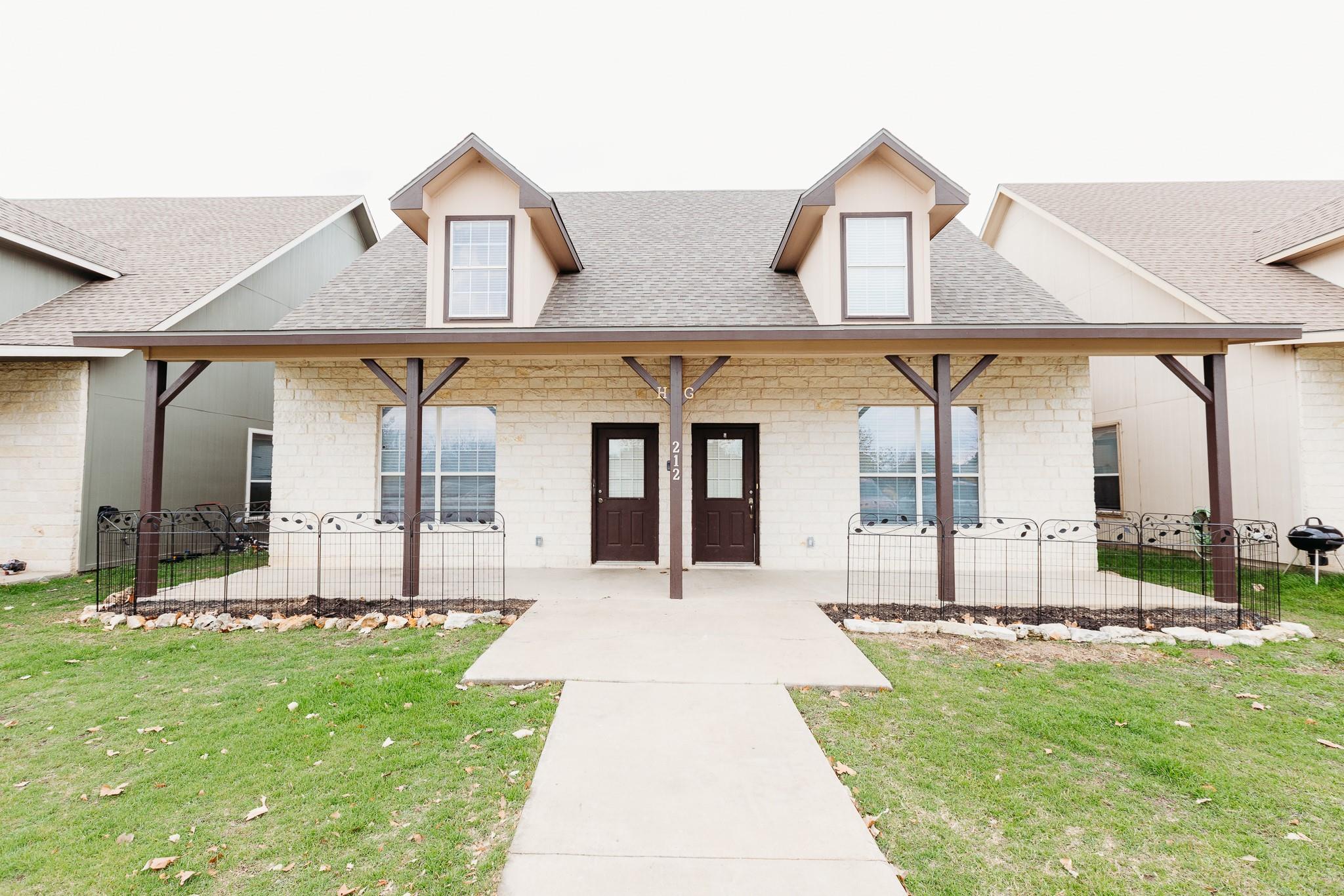 212 Sandstone Dr # H, Jarrell, TX 76537