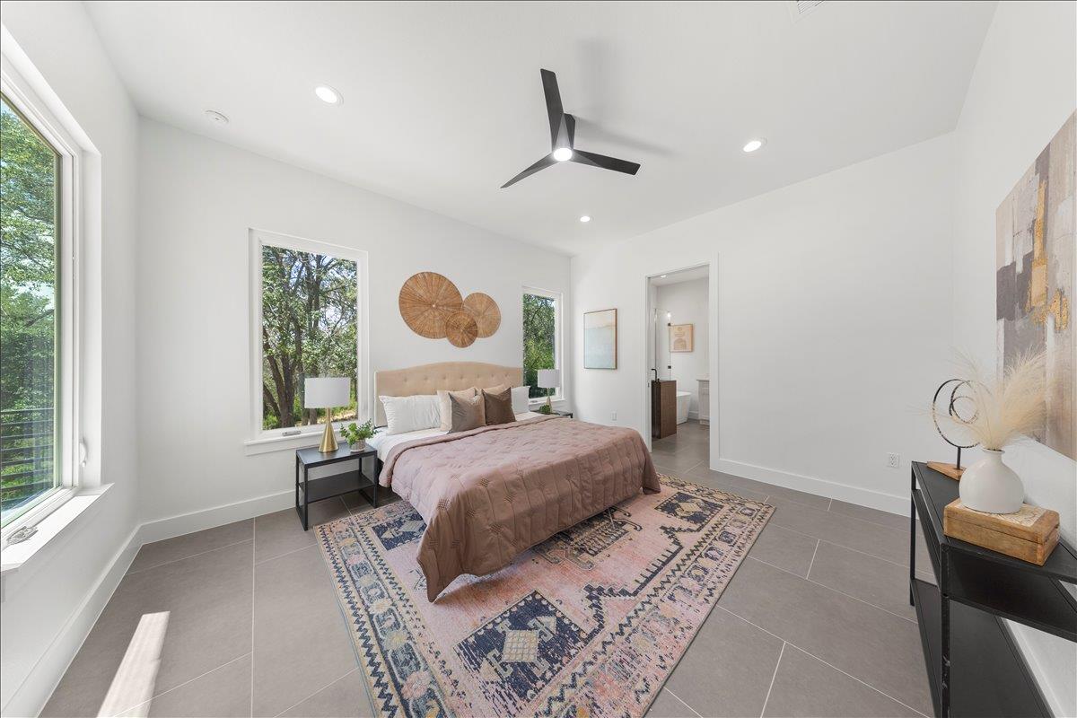 110 Diamond Head Dr, Bastrop, TX 78602