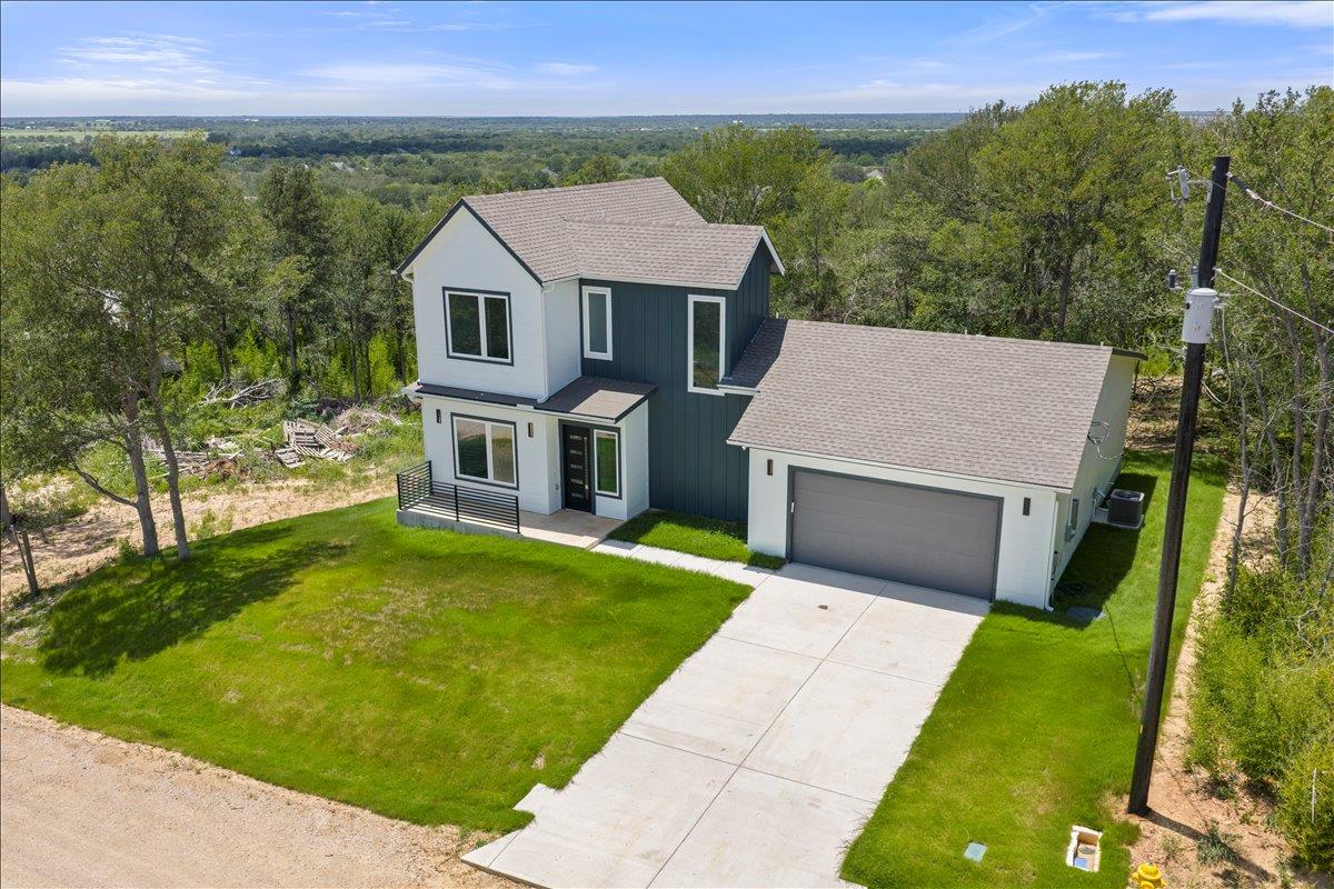 110 Diamond Head Dr, Bastrop, TX 78602