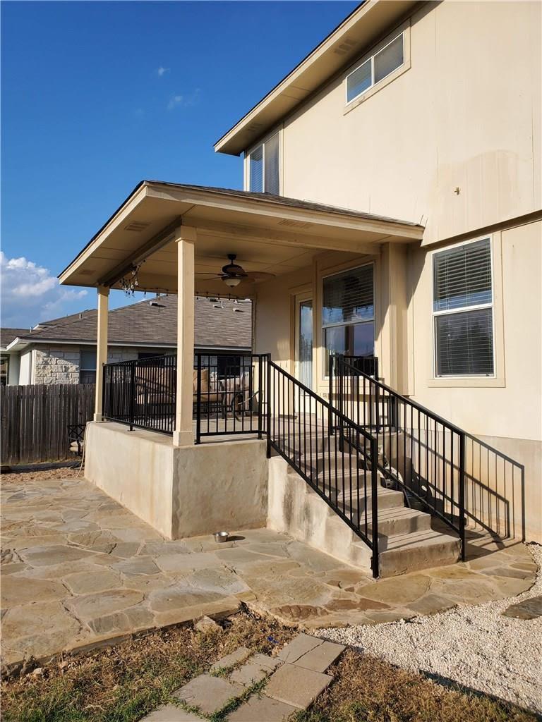 1007 Whitley Dr, Leander, TX 78641