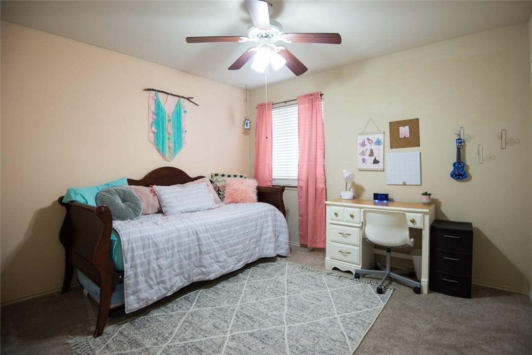 1007 Whitley Dr, Leander, TX 78641