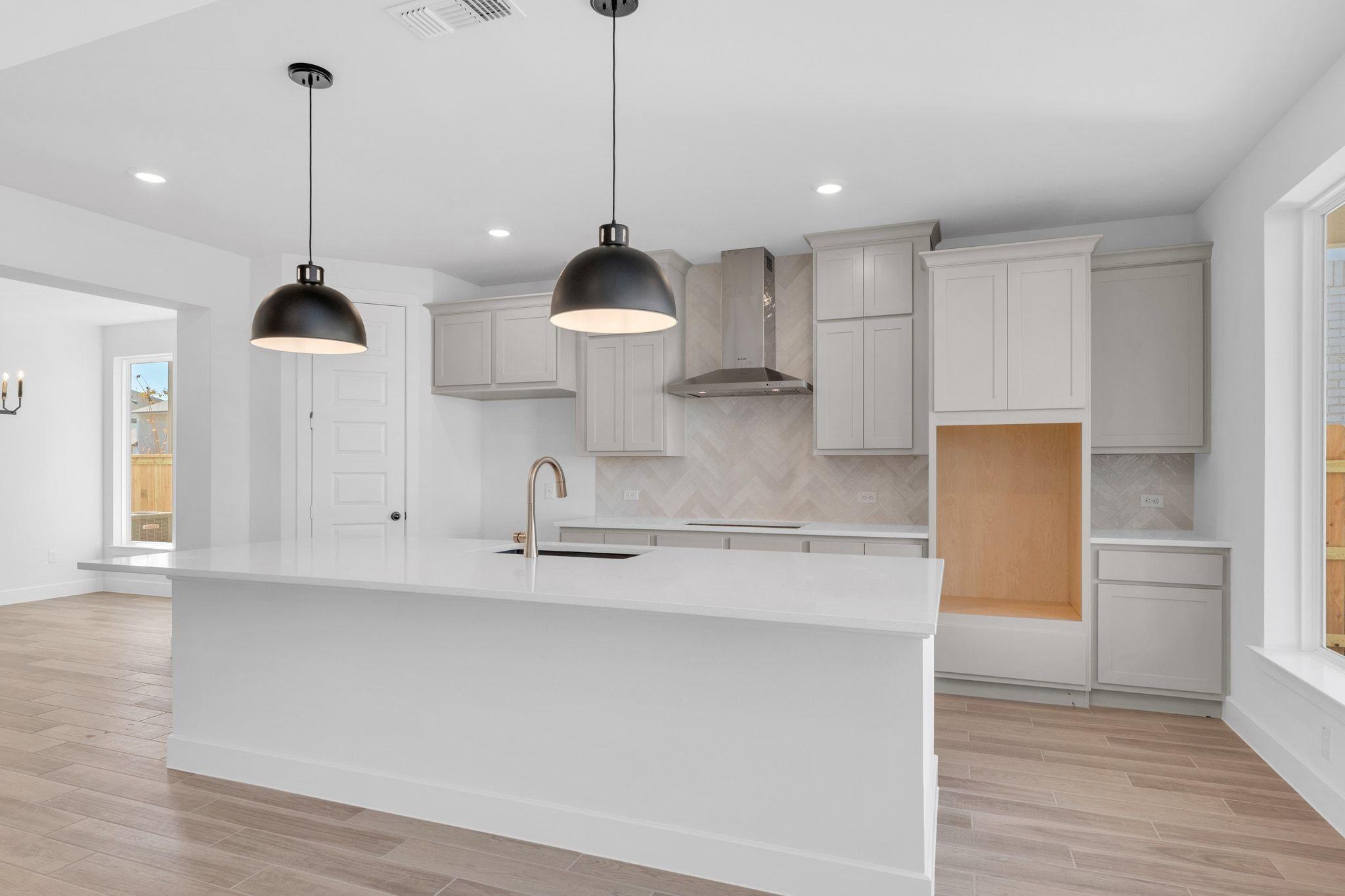 217 Horsemint Ln, Georgetown, TX 78633