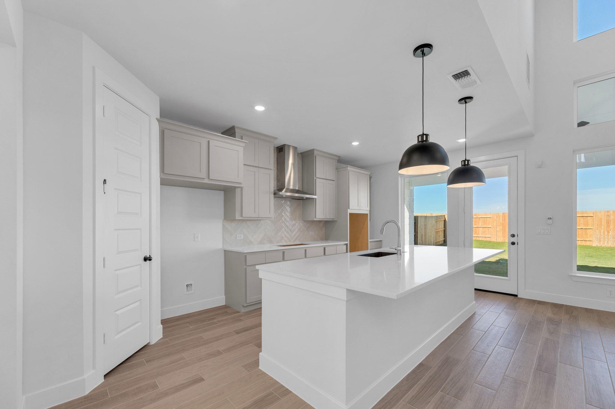 217 Horsemint Ln, Georgetown, TX 78633