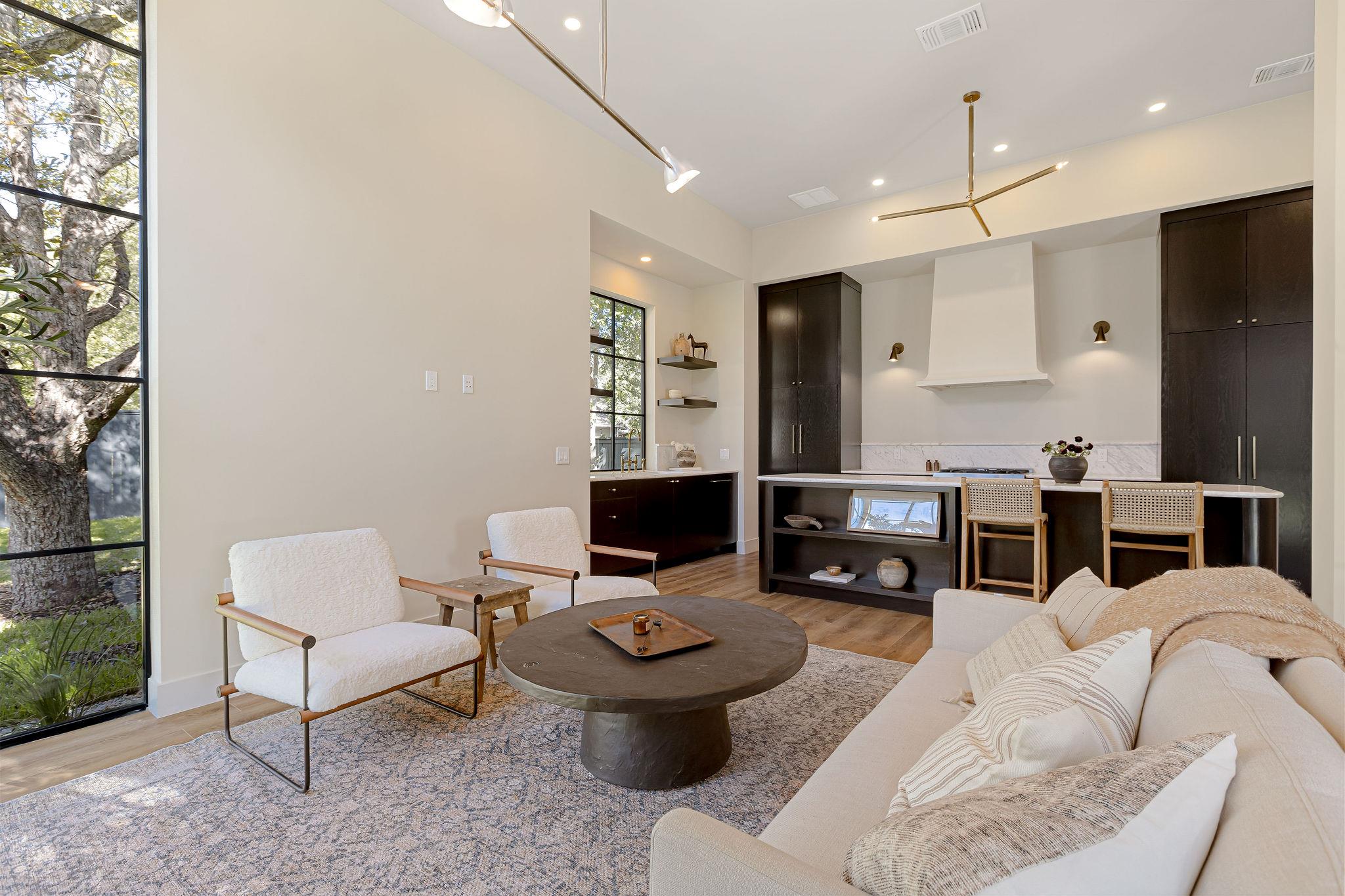 4412 Banister Ln # 2, Austin, TX 78745