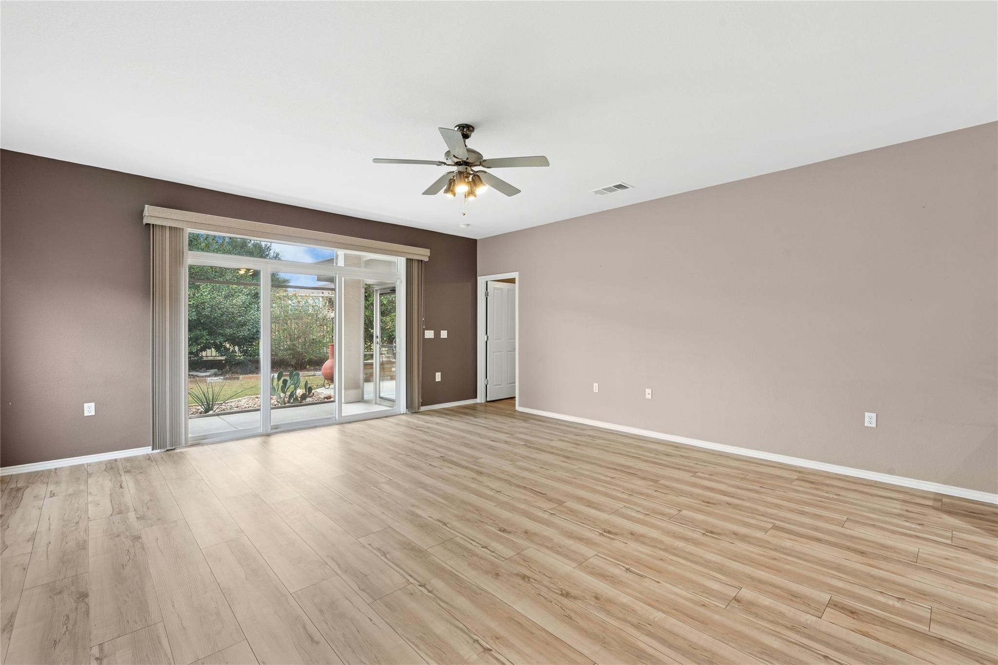 219 Monument Hill Trl, Georgetown, TX 78633