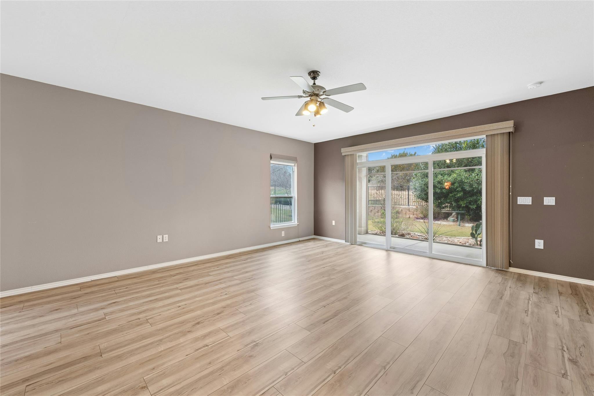 219 Monument Hill Trl, Georgetown, TX 78633