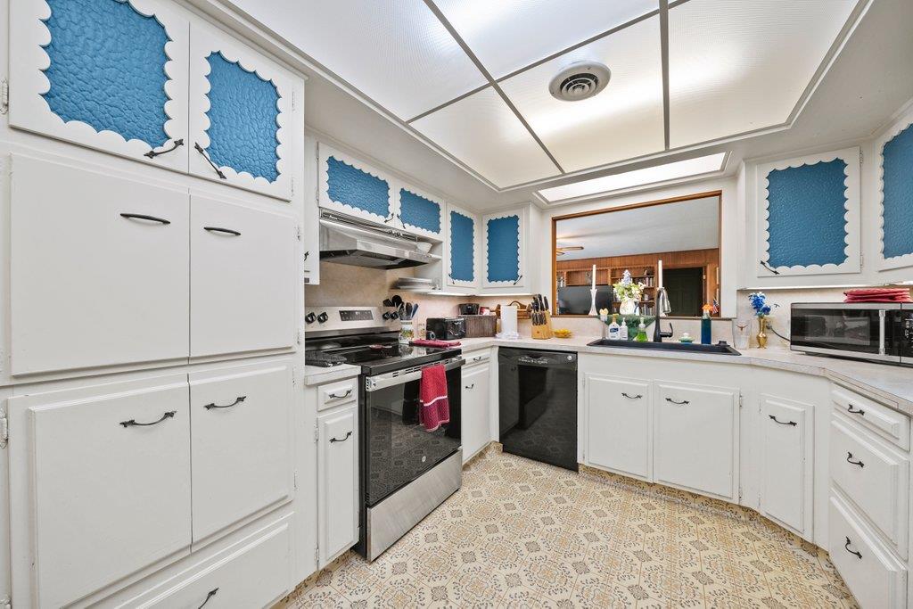 699 Floral Ave, New Braunfels, TX 78130