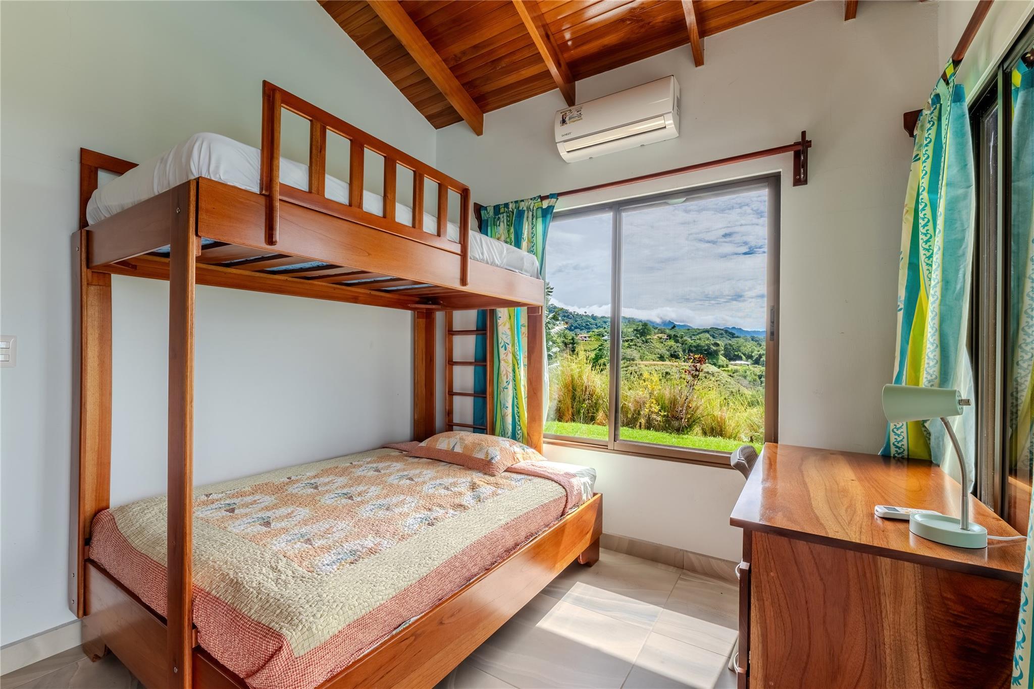 Casa Jean Window of the Soul, Out of State 60501